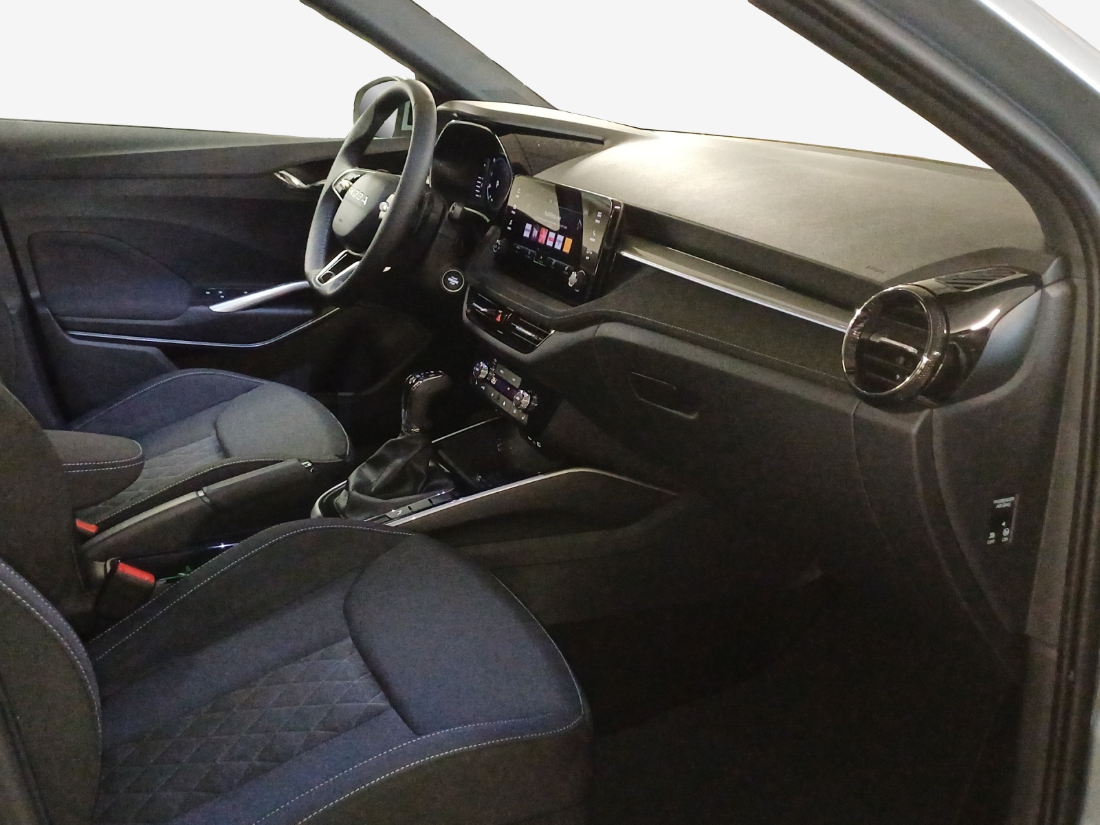 SKODA Fabia 1.5 TSI Dynamic DSG-image-14
