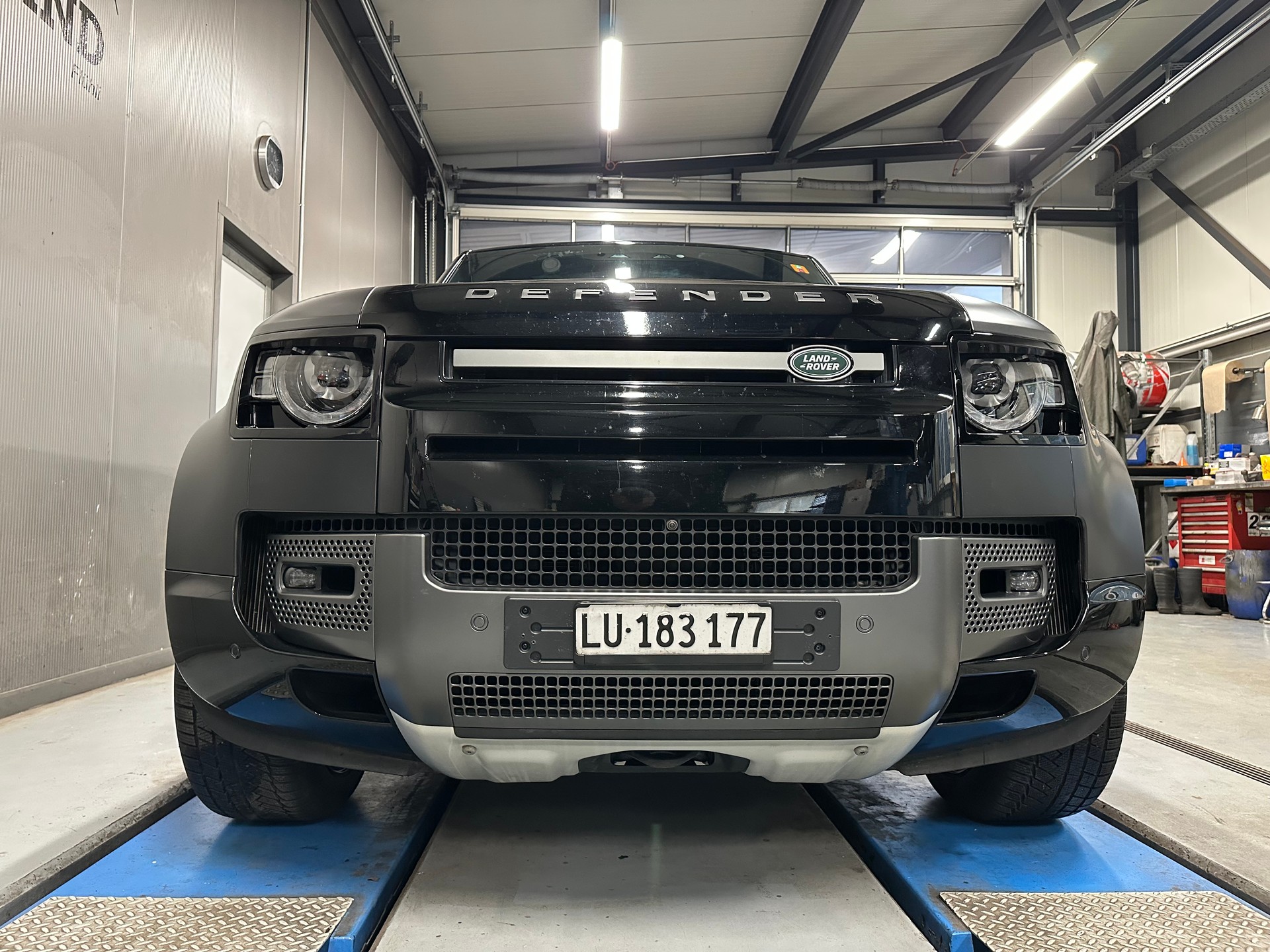 LAND ROVER 5.0 V8-image-7