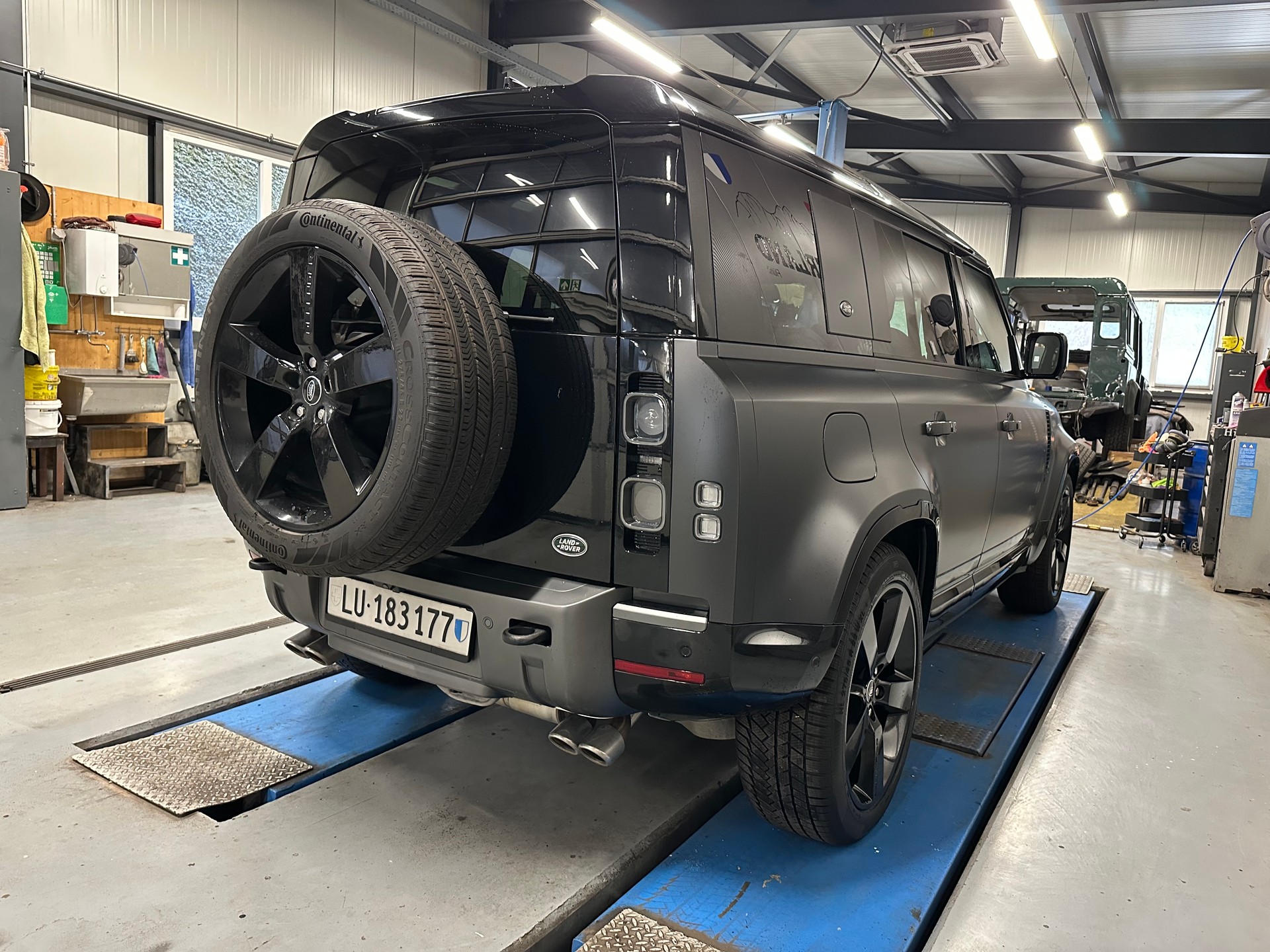 LAND ROVER 5.0 V8-image-5