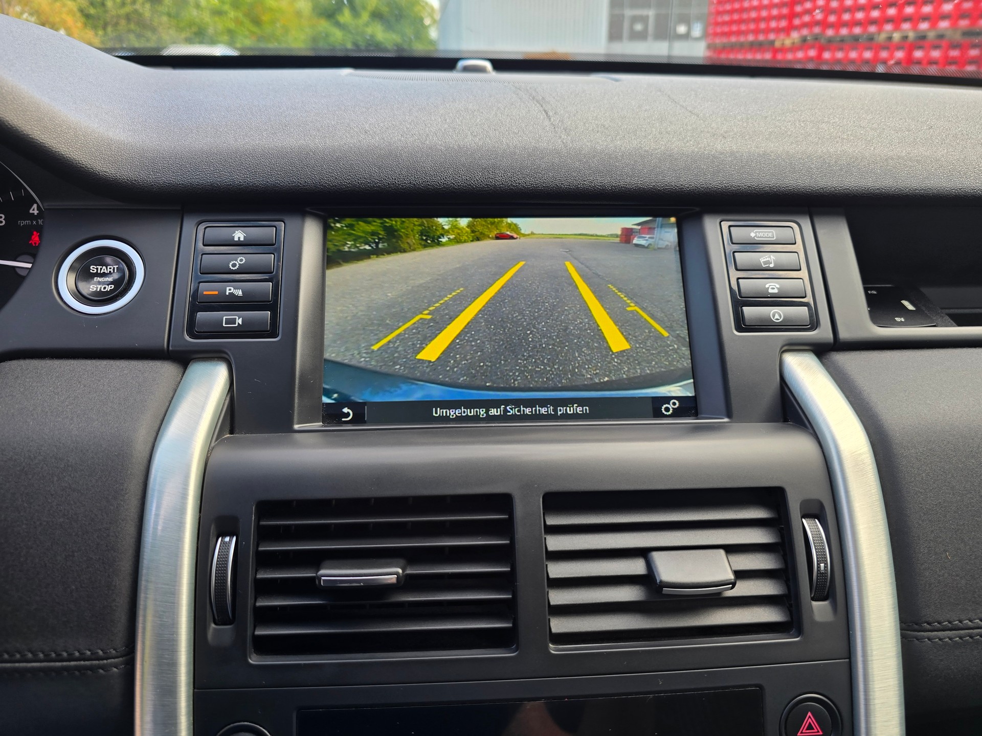 LAND ROVER Discovery Sport 2.0 Si4 SE AT9-image-25