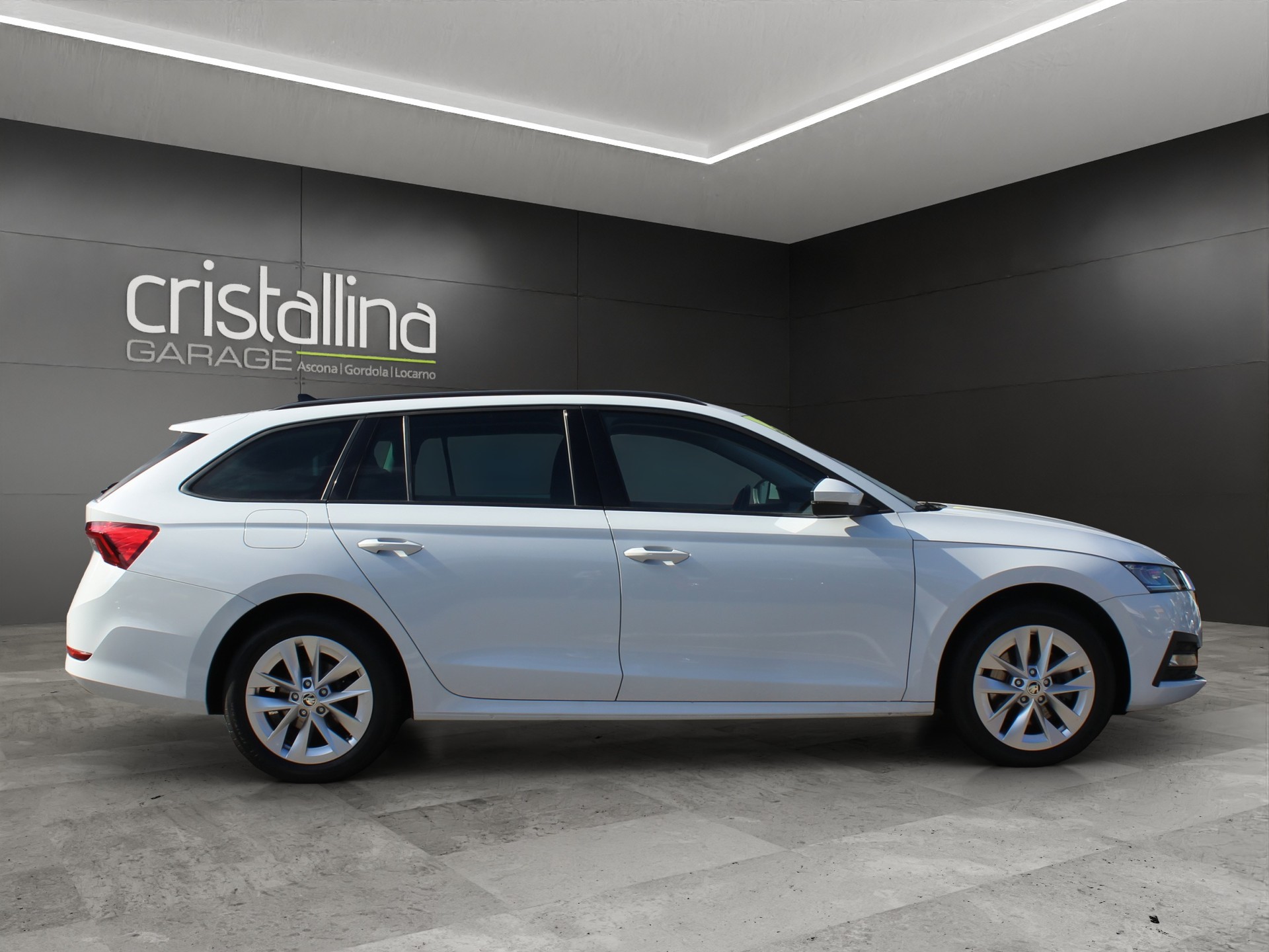 SKODA Octavia Combi 2.0 TSI Ambition 4x4 DSG-image-4