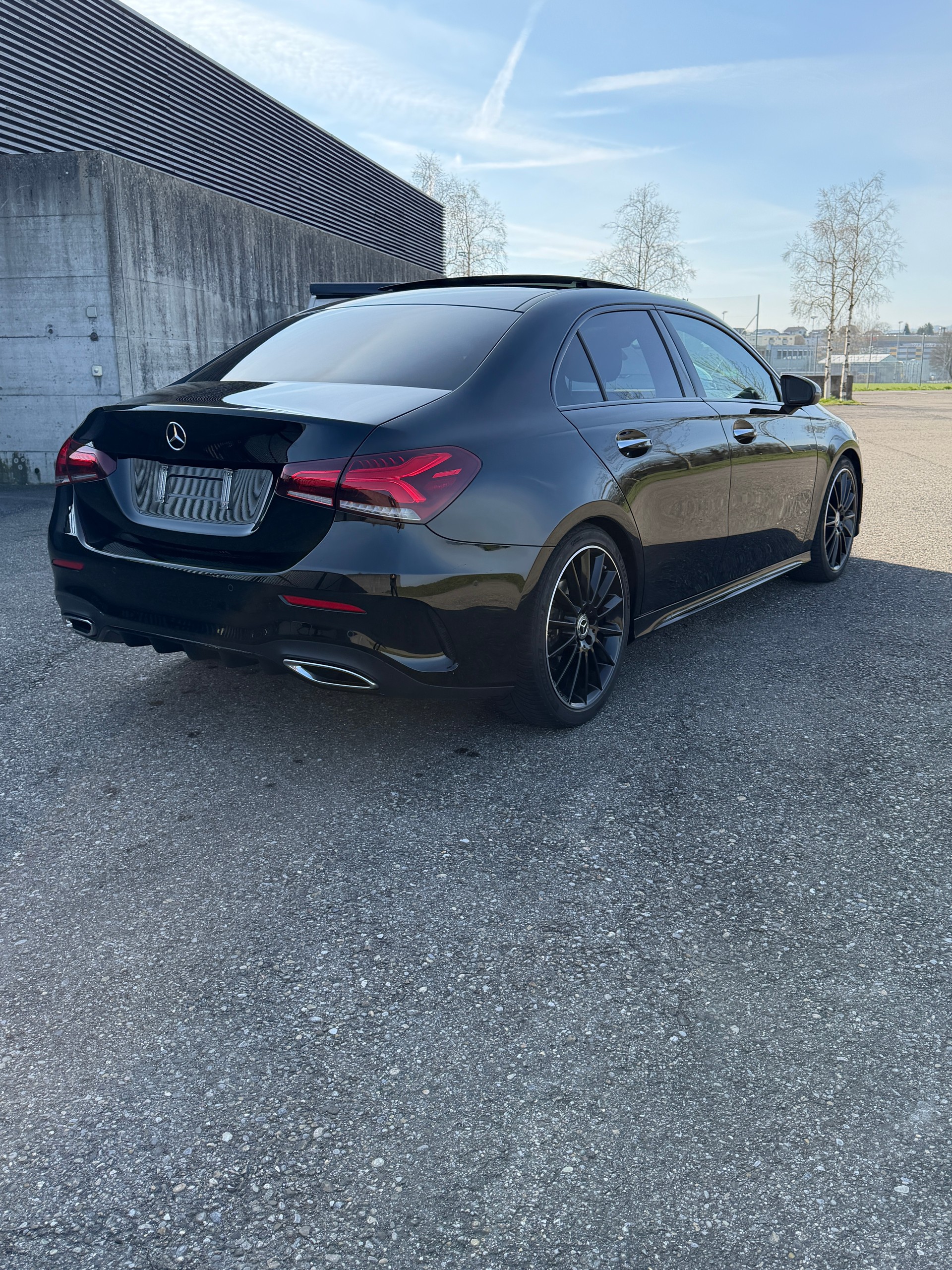MERCEDES-BENZ A 220 d AMG Line 4m-image-1