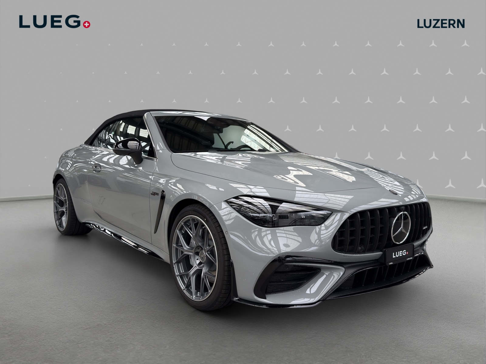 MERCEDES-BENZ CLE AMG 53 Cabrio 4Matic+ 9G-Tronic-image-4