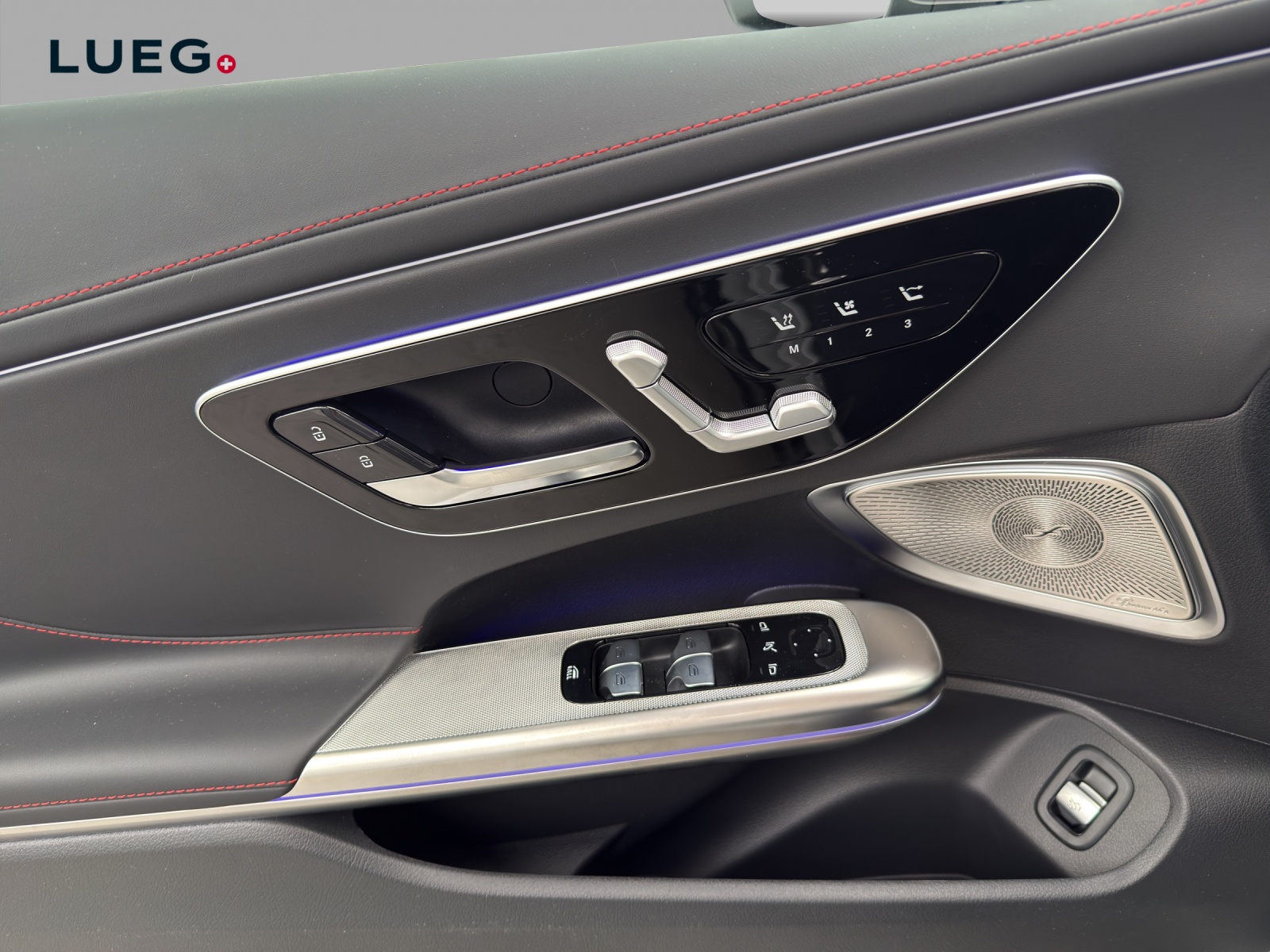 MERCEDES-BENZ CLE AMG 53 Cabrio 4Matic+ 9G-Tronic-image-12