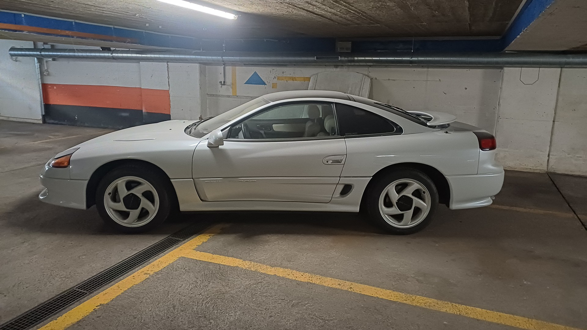 DODGE Stealth R/T 320 PS twin Turbo 4x4 4Rad Lenkung-image-3