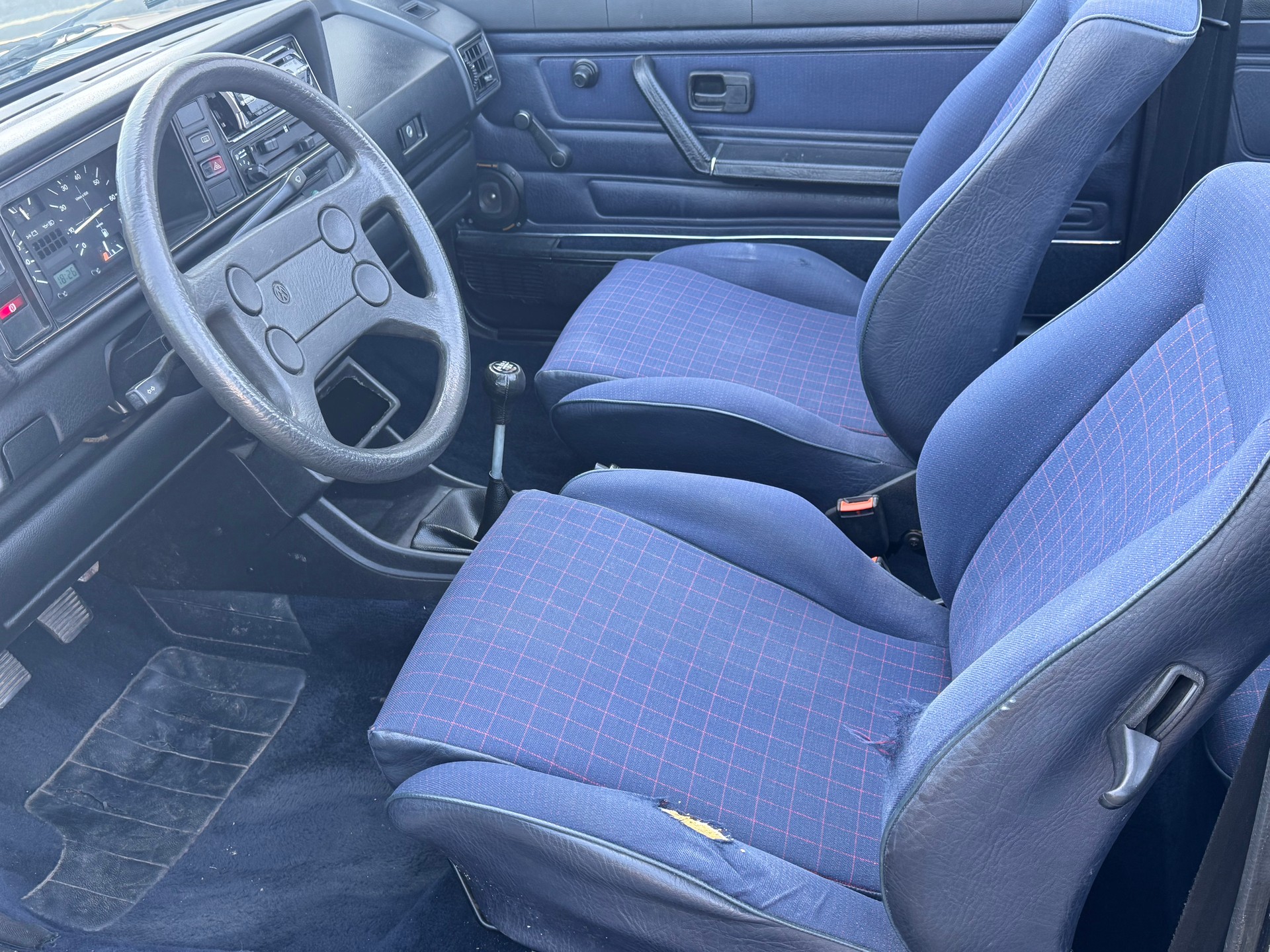 VW Golf Cabriolet 1800 (GL)-image-13