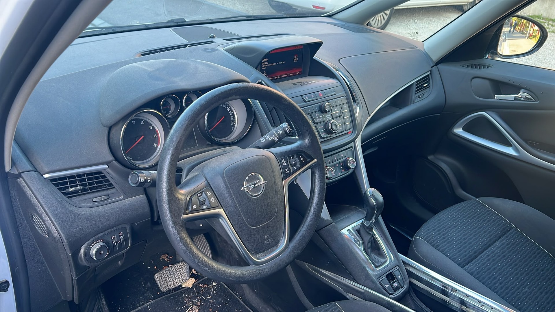 OPEL Zafira Tourer 1.4i 16V Turbo Cosmo Automatic-image-10