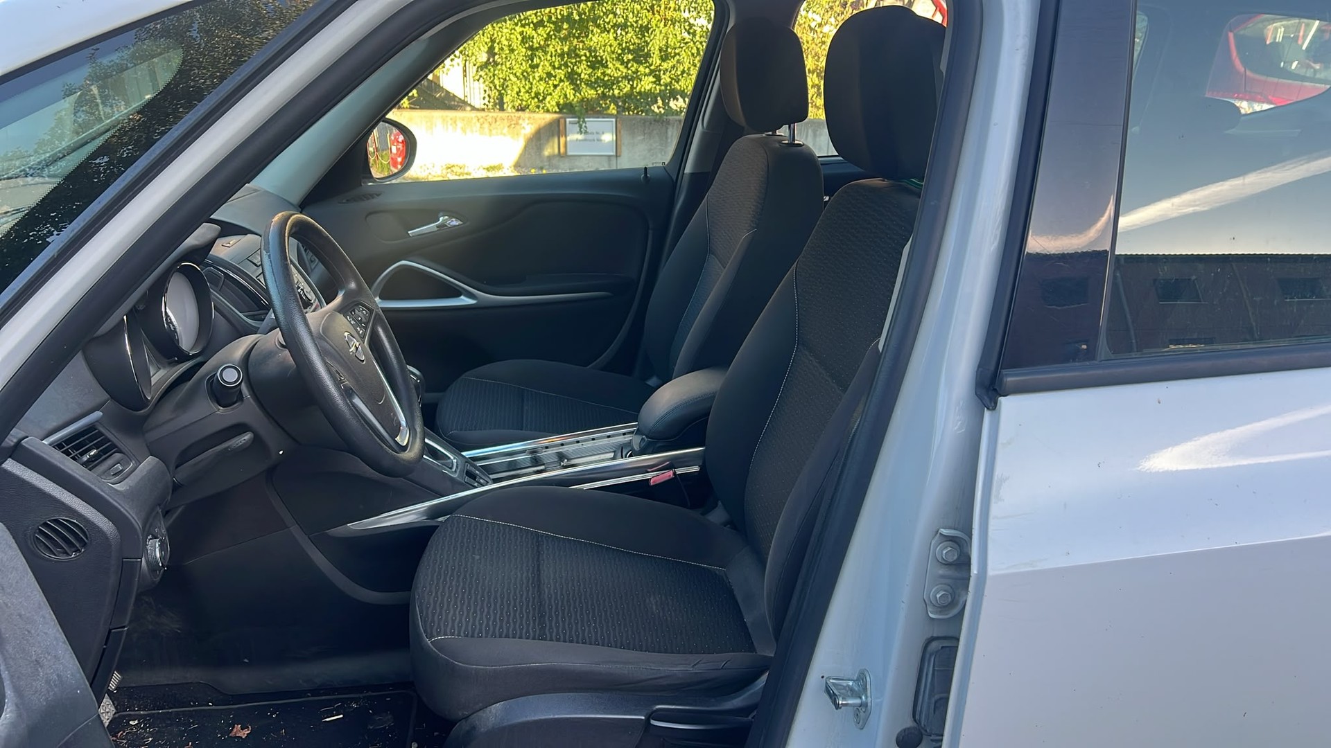 OPEL Zafira Tourer 1.4i 16V Turbo Cosmo Automatic-image-11