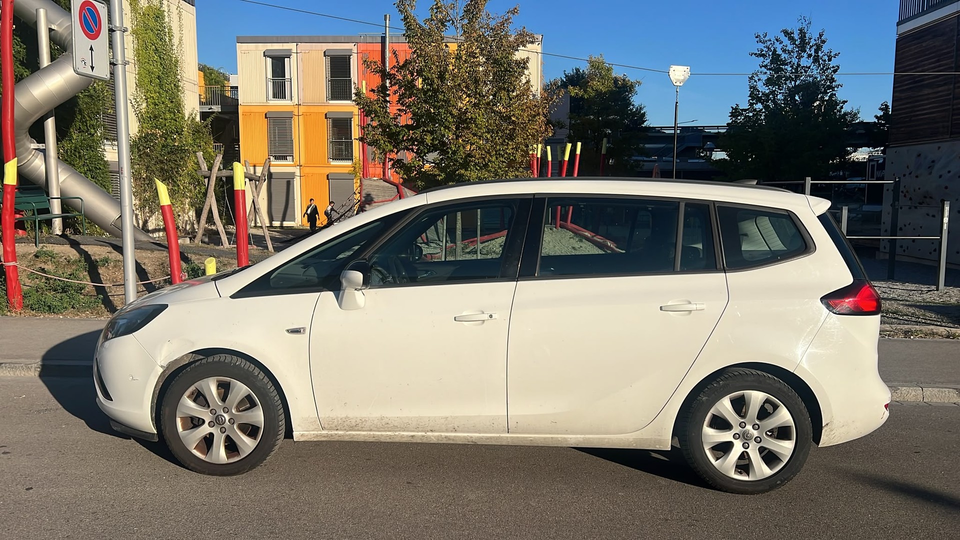 OPEL Zafira Tourer 1.4i 16V Turbo Cosmo Automatic-image-5