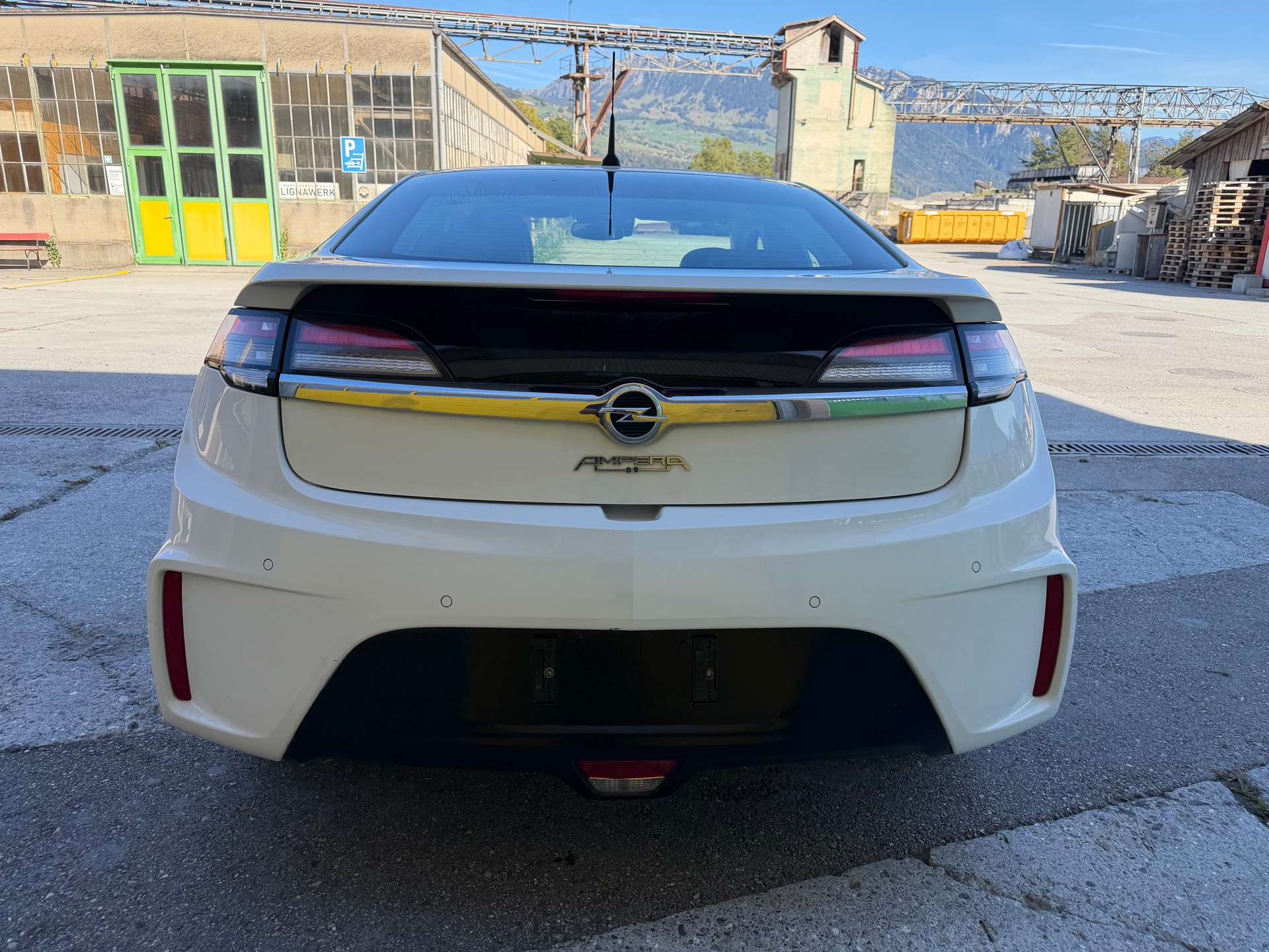 OPEL Ampera E-REV-image-4