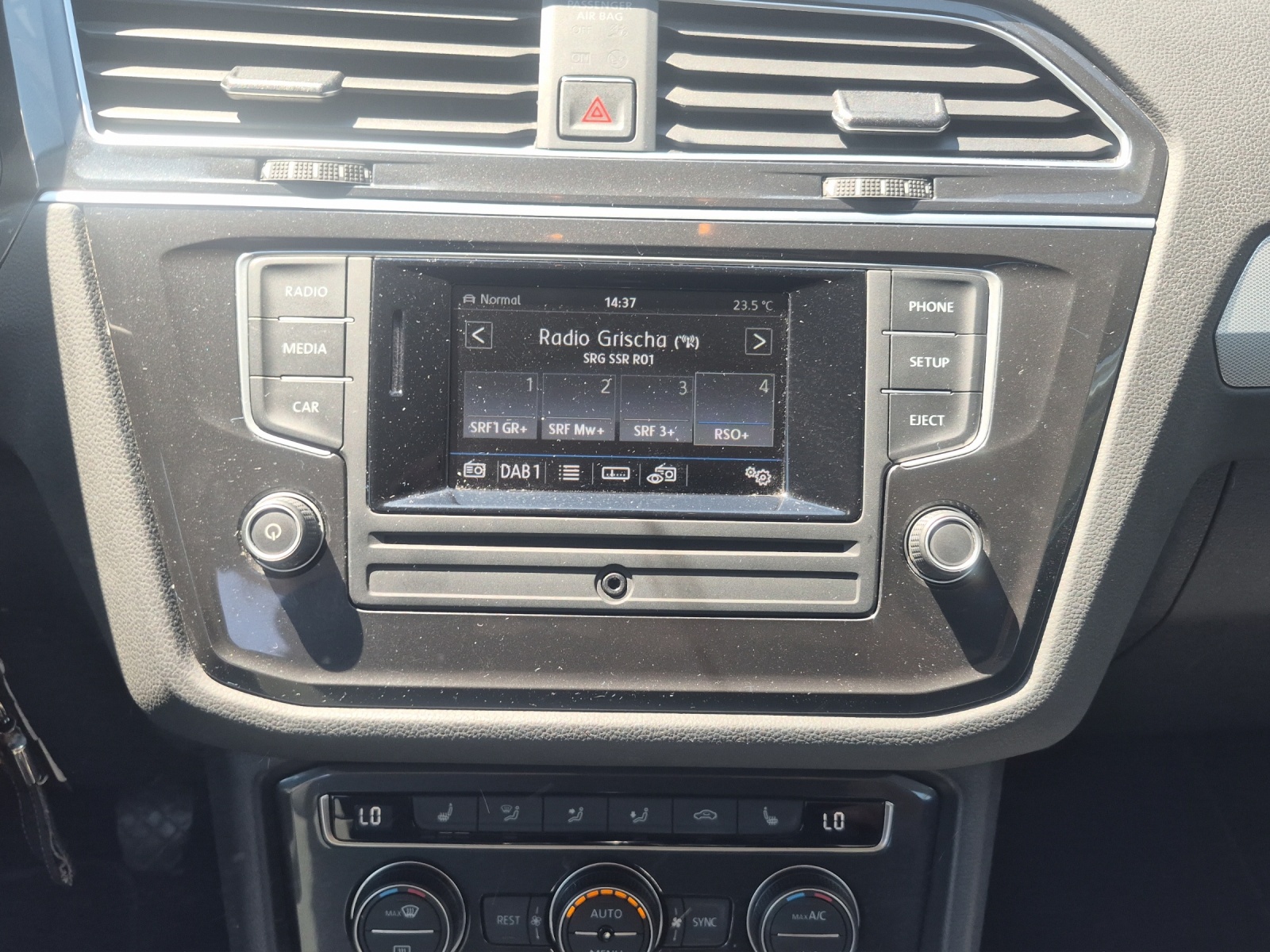 VW Tiguan 2.0 TDI SCR Trendline 4Motion-image-12