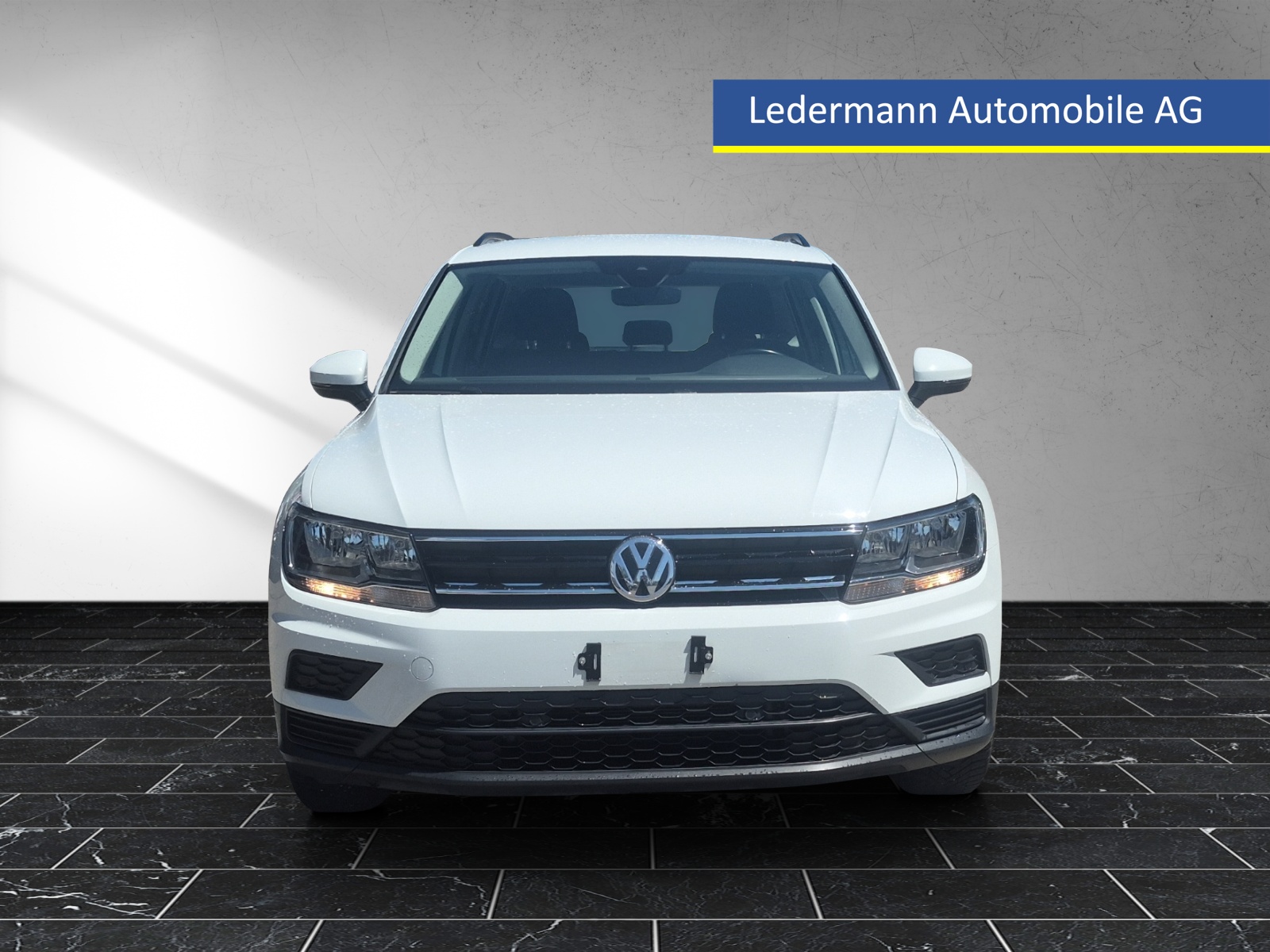 VW Tiguan 2.0 TDI SCR Trendline 4Motion-image-6