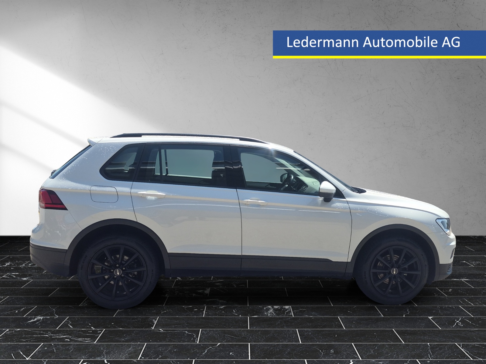 VW Tiguan 2.0 TDI SCR Trendline 4Motion-image-5