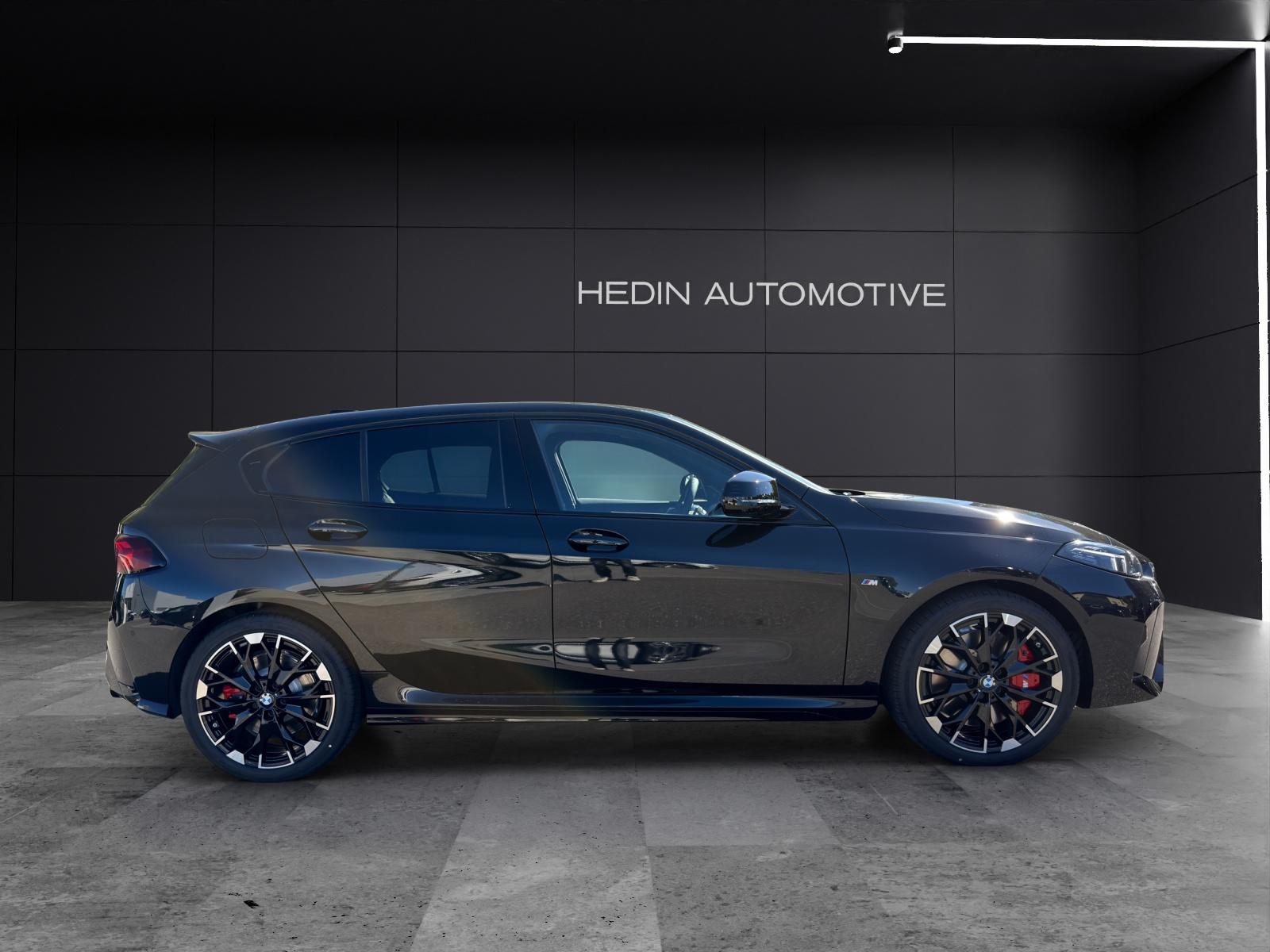 BMW 1er Reihe F70 M135i xDrive-image-16