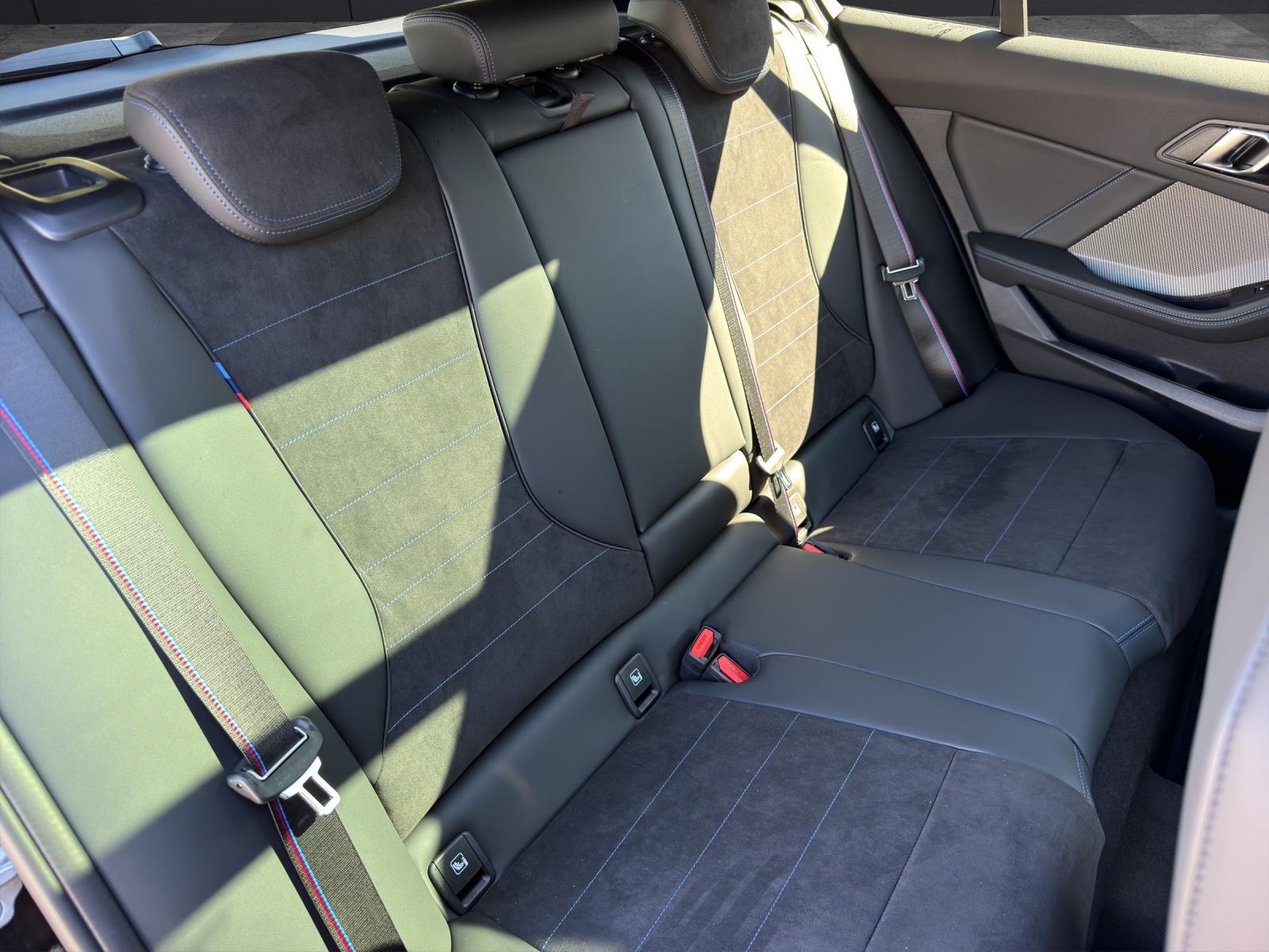 BMW 1er Reihe F70 M135i xDrive-image-13