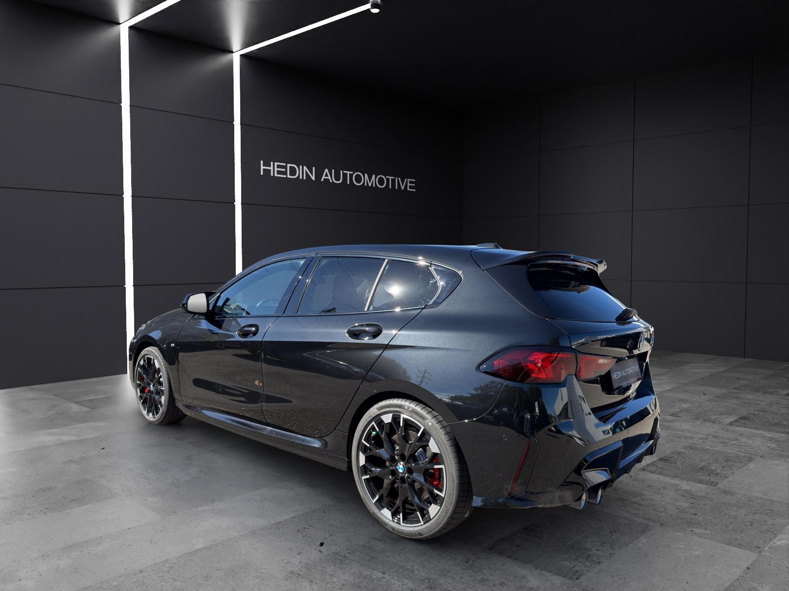 BMW 1er Reihe F70 M135i xDrive-image-2