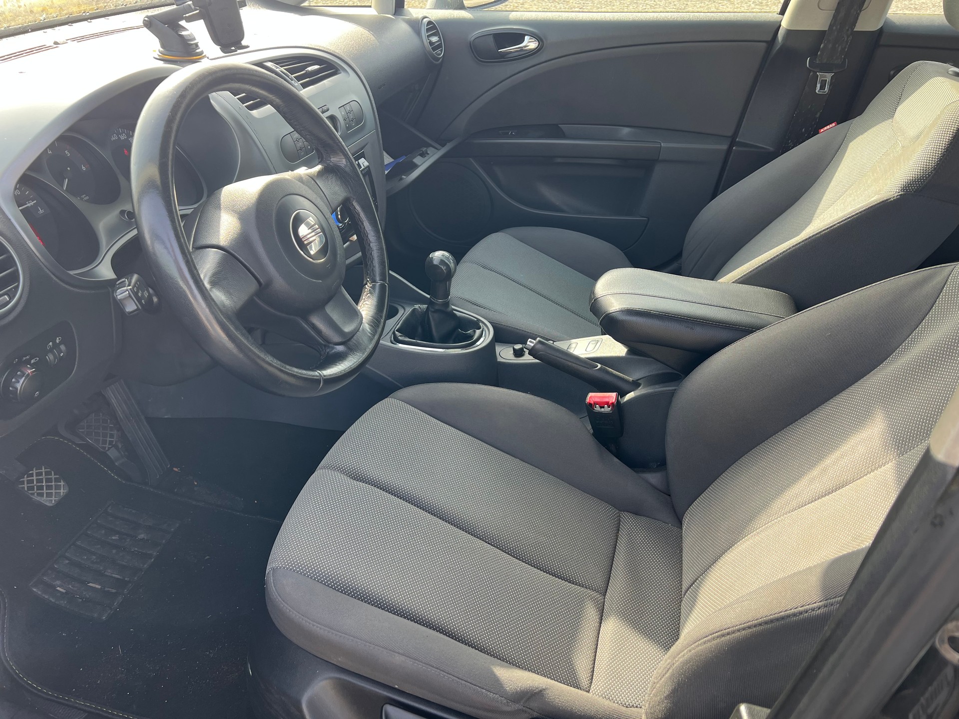 SEAT Leon 2.0 TDI Stylance-image-5