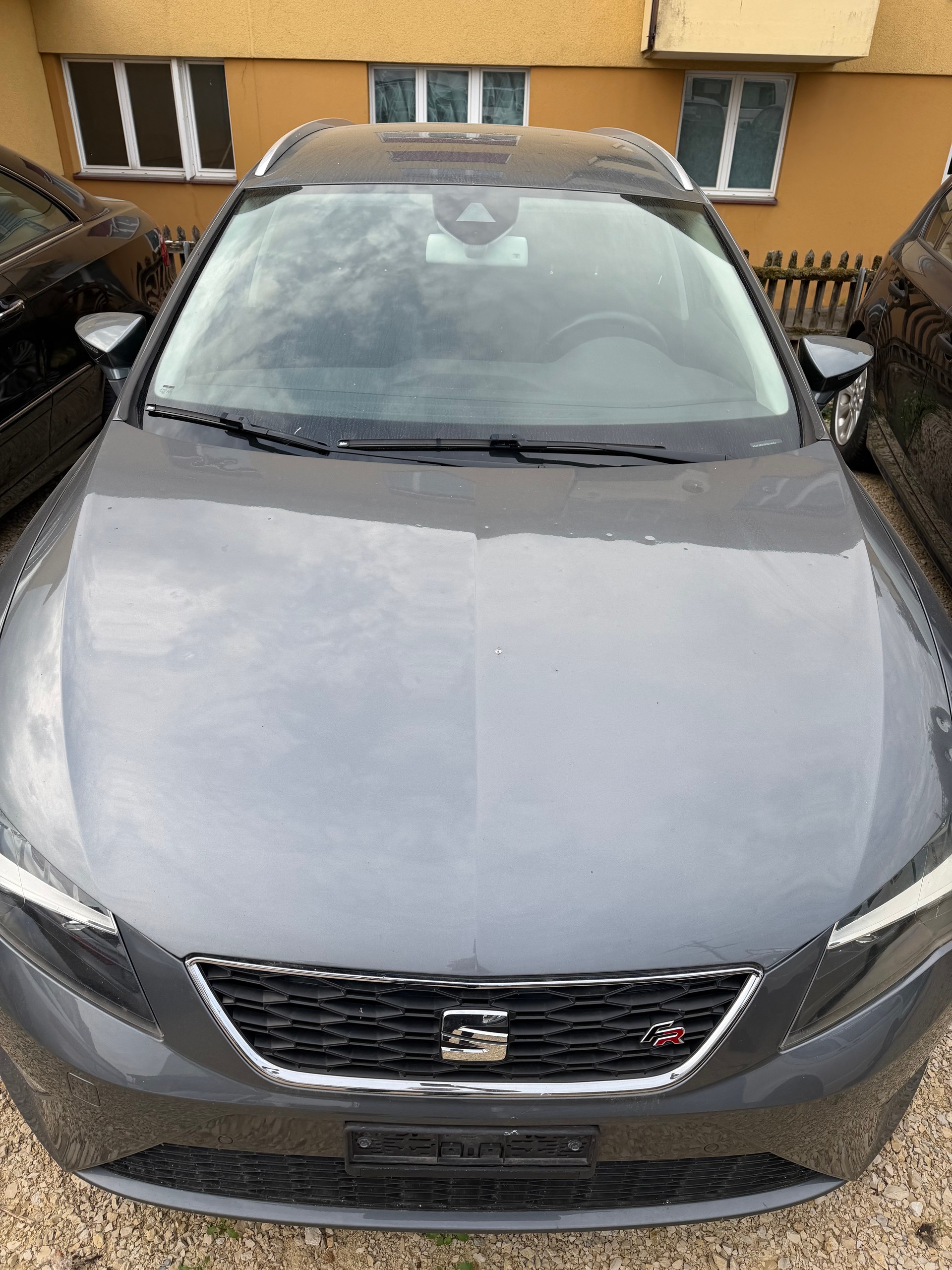 SEAT Leon ST 2.0 TDI FR 4Drive-image-12