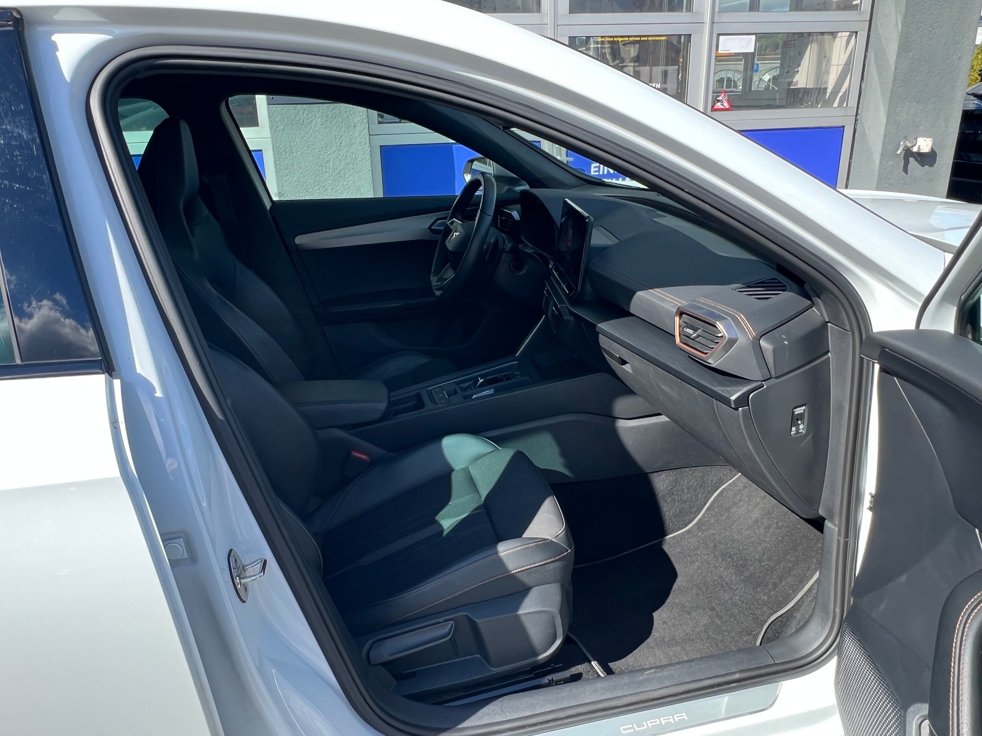 CUPRA Formentor 2.0 TSI VZ 4Drive DSG-image-12