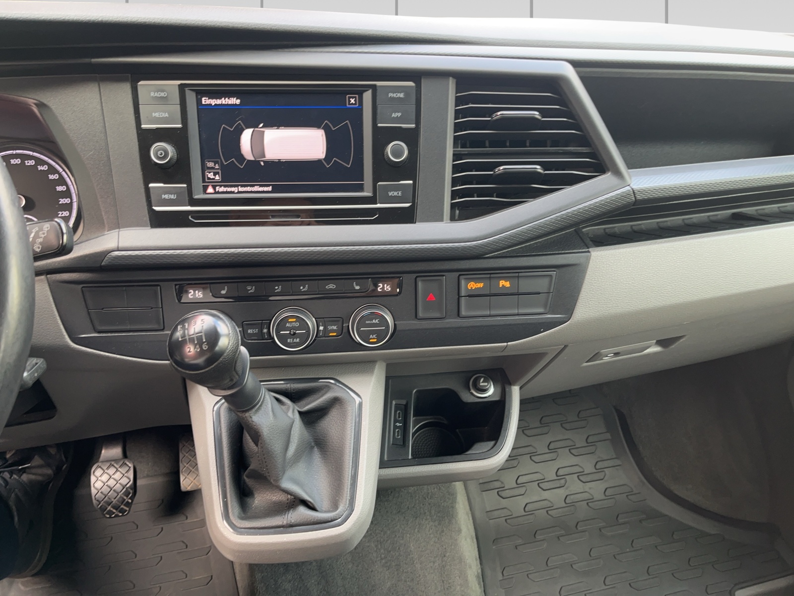 VW T6.1 California 2.0 TDI Beach Liberty Spirit 4Motion-image-11