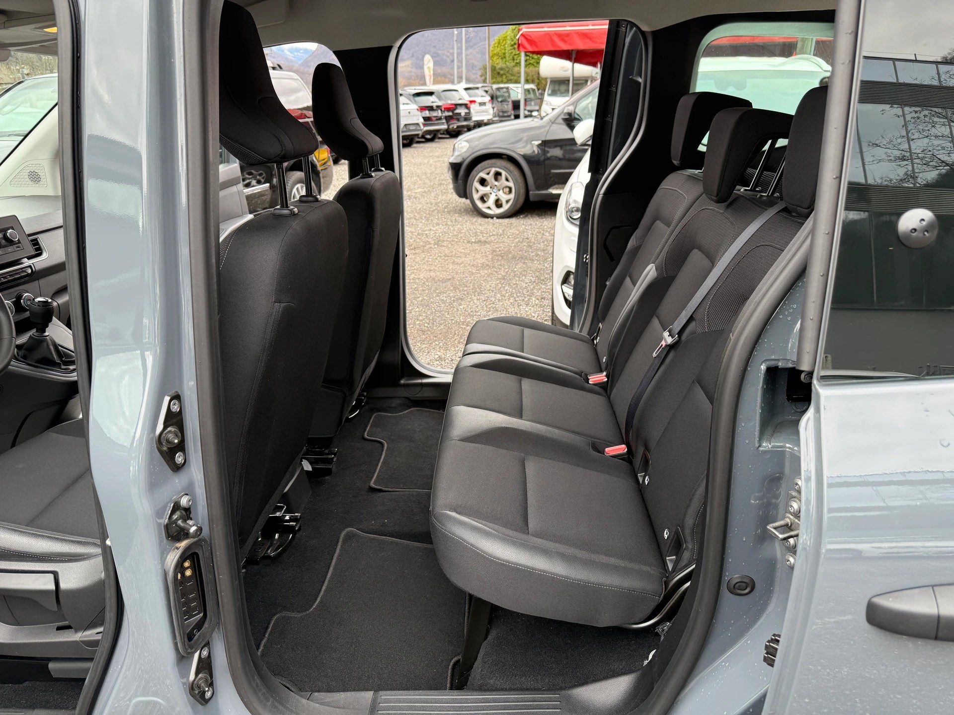 NISSAN Townstar Kombi 1.3 DIG-T L1 Acenta-image-9