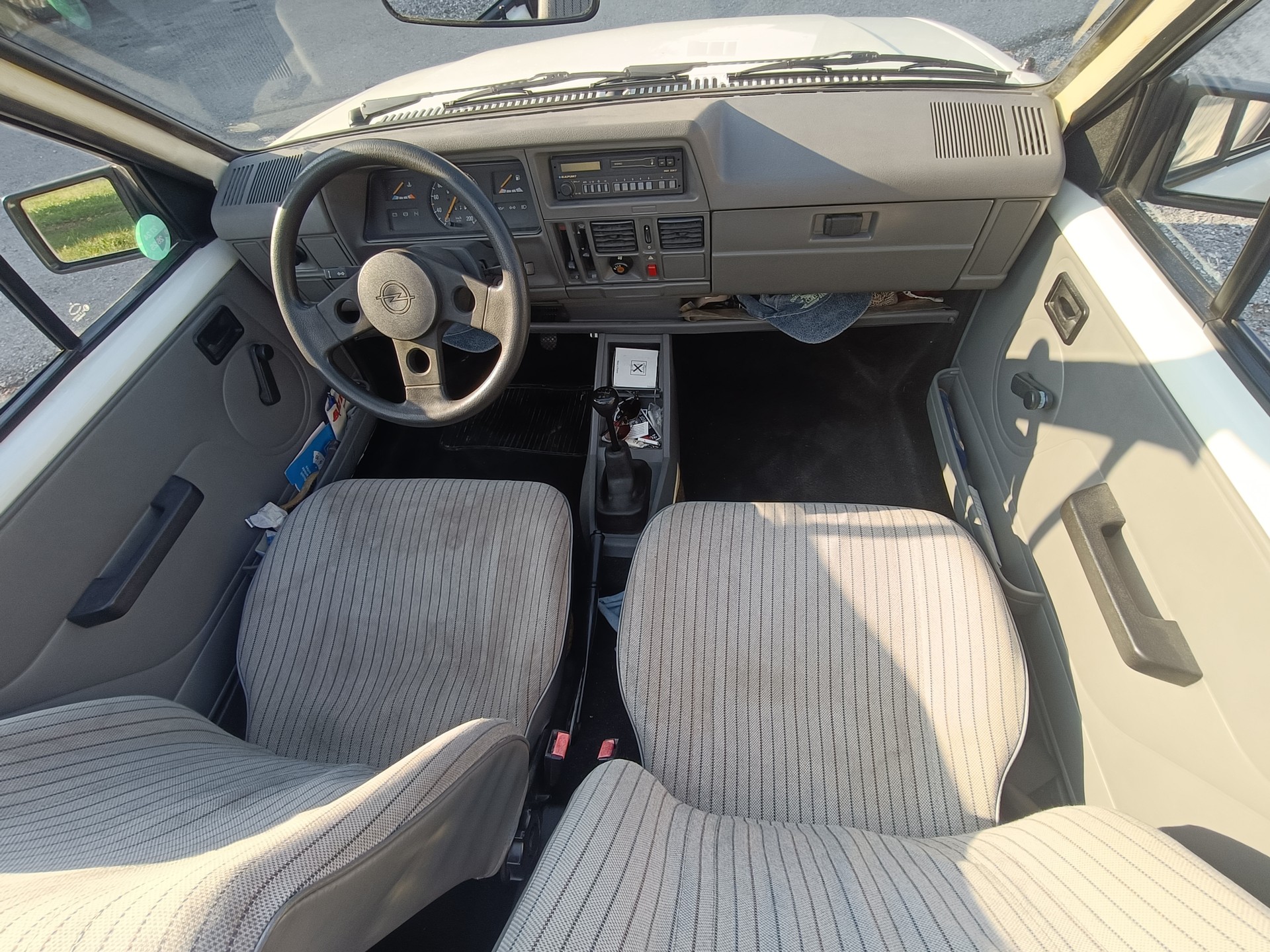 OPEL Corsa 1.3 Irmscher Spider-image-3
