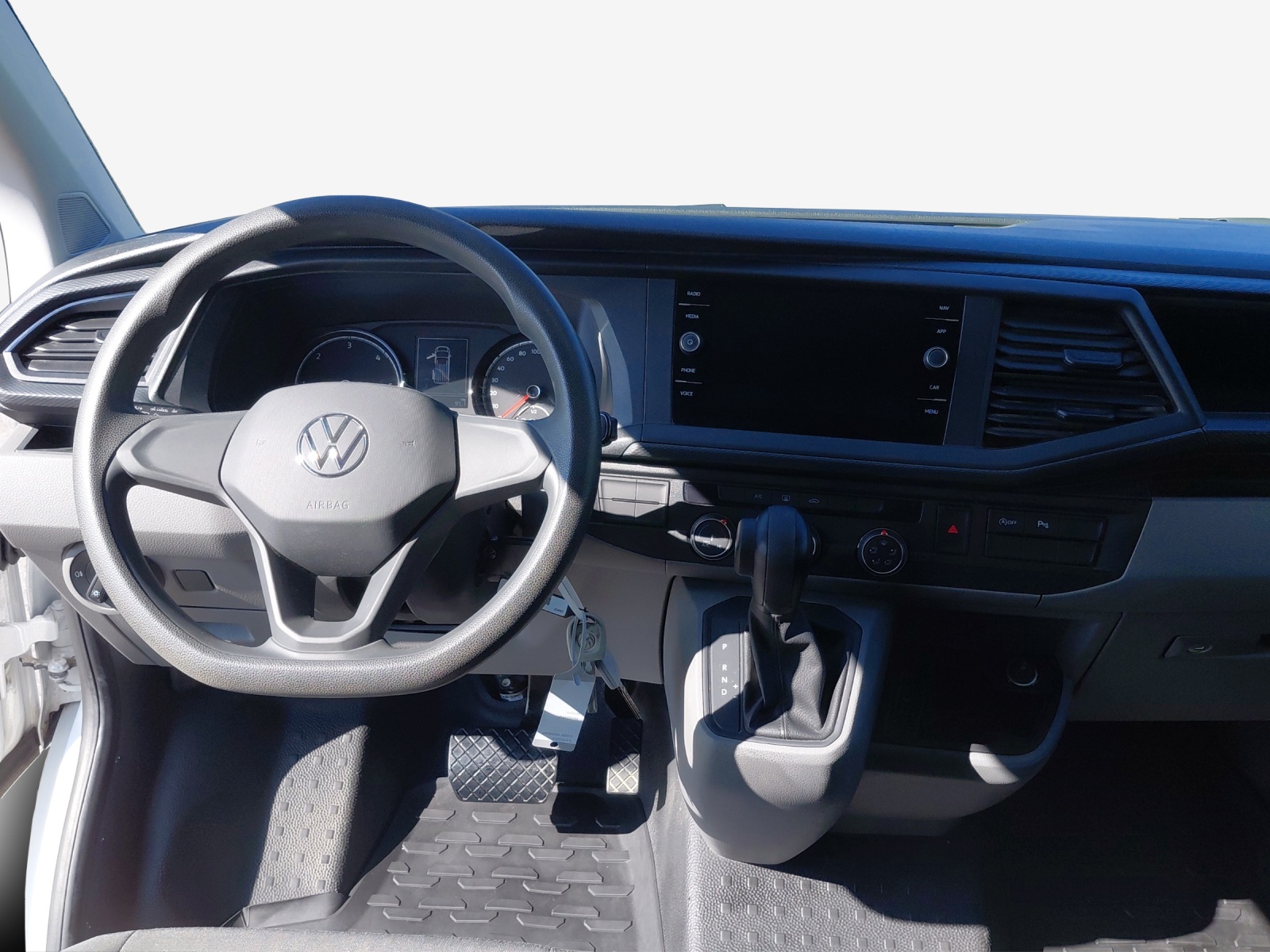 VW T6.1 2.0 TDI DSG-image-8