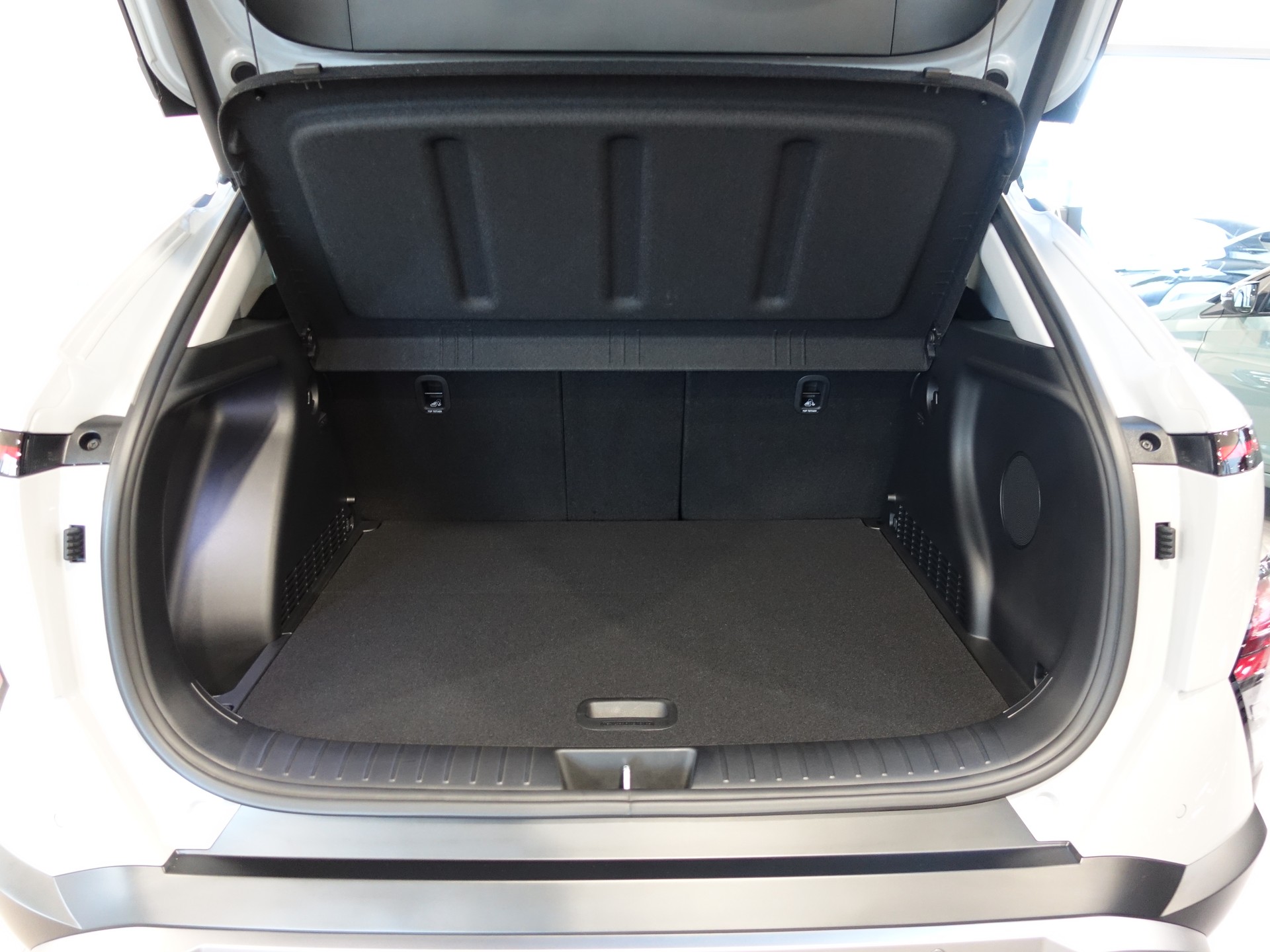 HYUNDAI Kona 1.6 GDi HEV Vertex DCT inkl. 4 Aluwinterräder-image-11