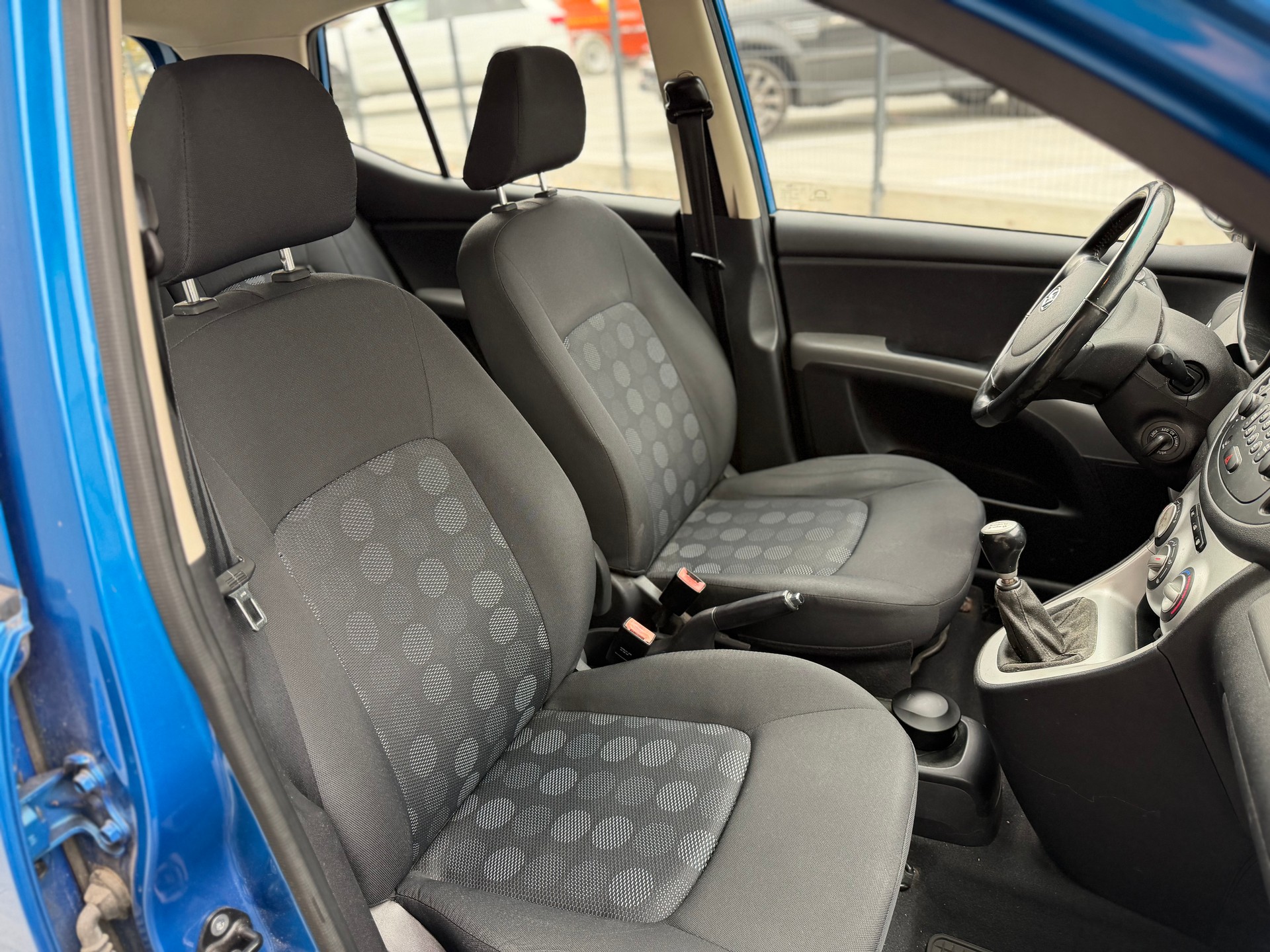 HYUNDAI i10 1.2 Style-image-6