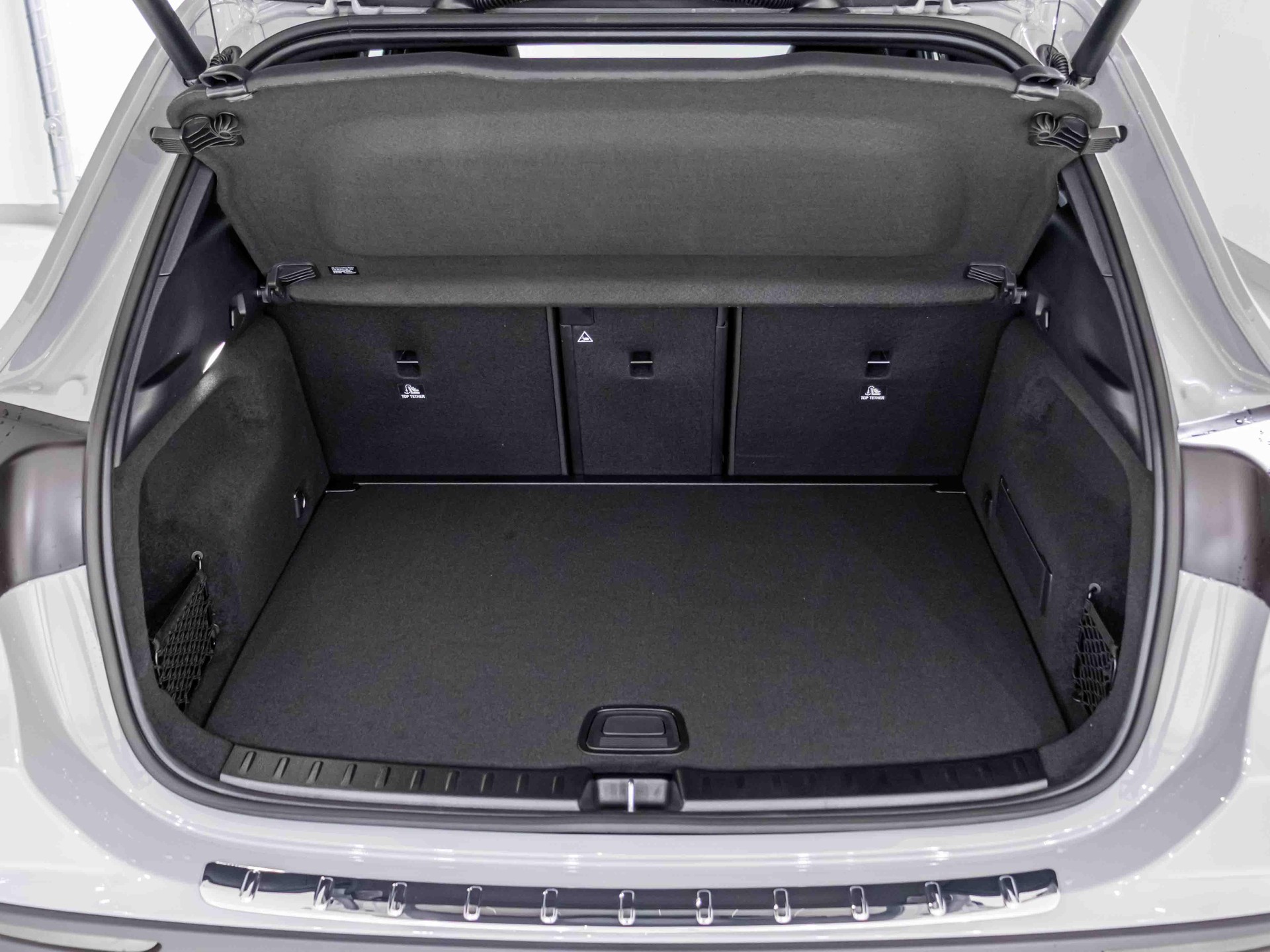 MERCEDES-BENZ GLA 35 AMG 4MATIC-image-13