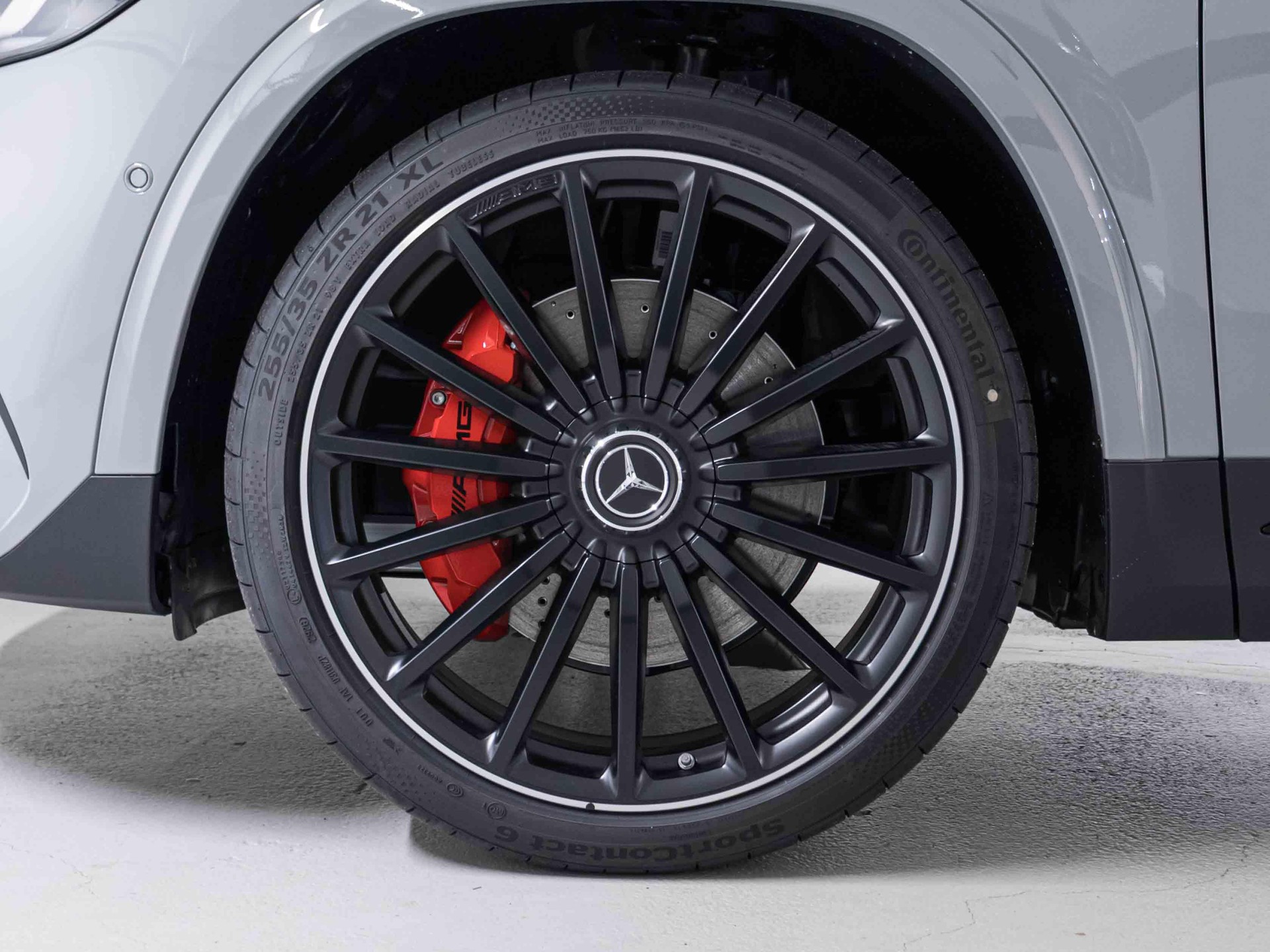 MERCEDES-BENZ GLA 35 AMG 4MATIC-image-14