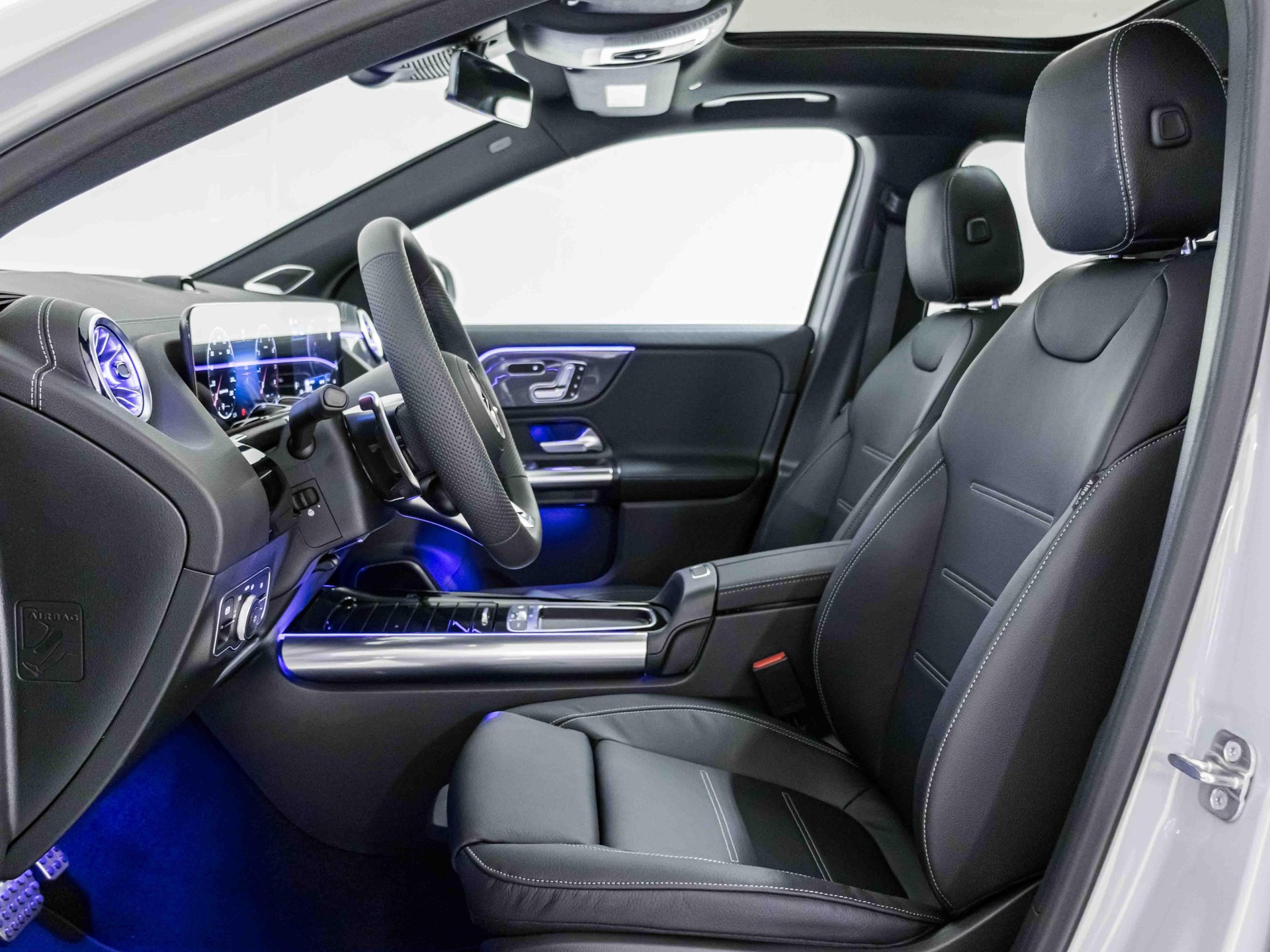 MERCEDES-BENZ GLA 35 AMG 4MATIC-image-6