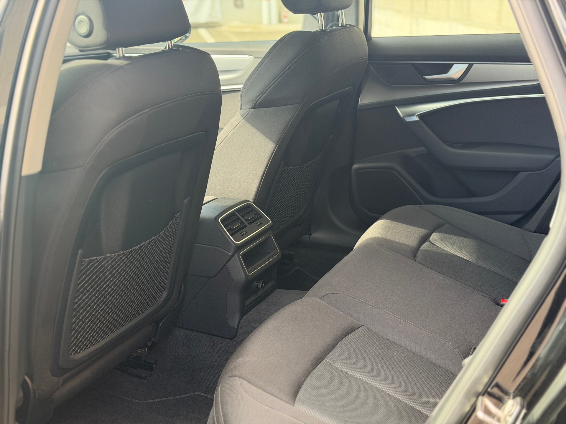 AUDI A6 Avant 45 TDI Sport quattro tiptronic-image-18
