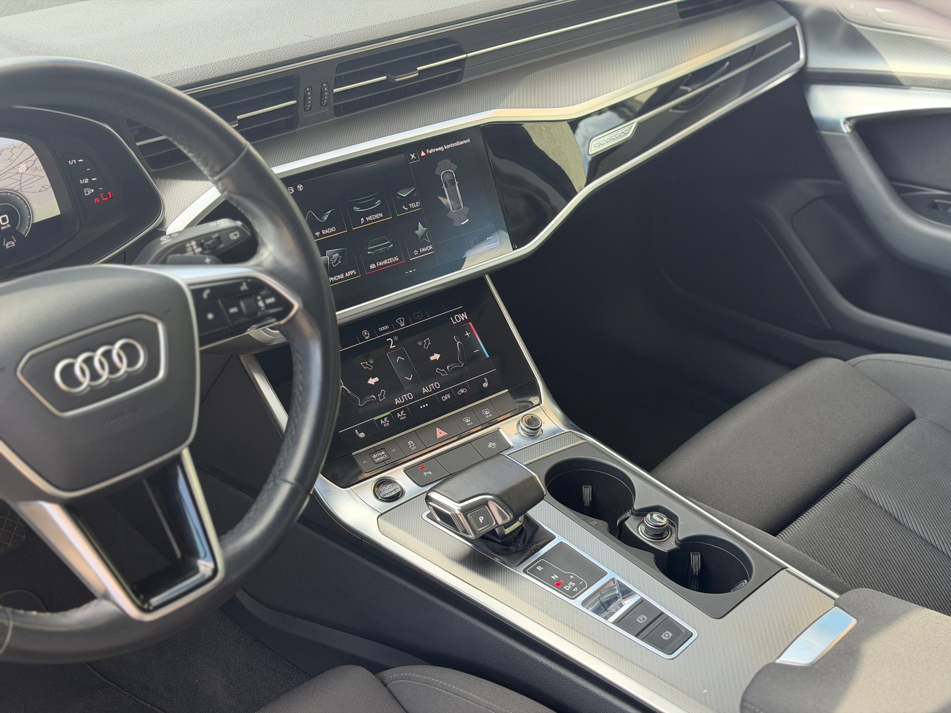 AUDI A6 Avant 45 TDI Sport quattro tiptronic-image-15