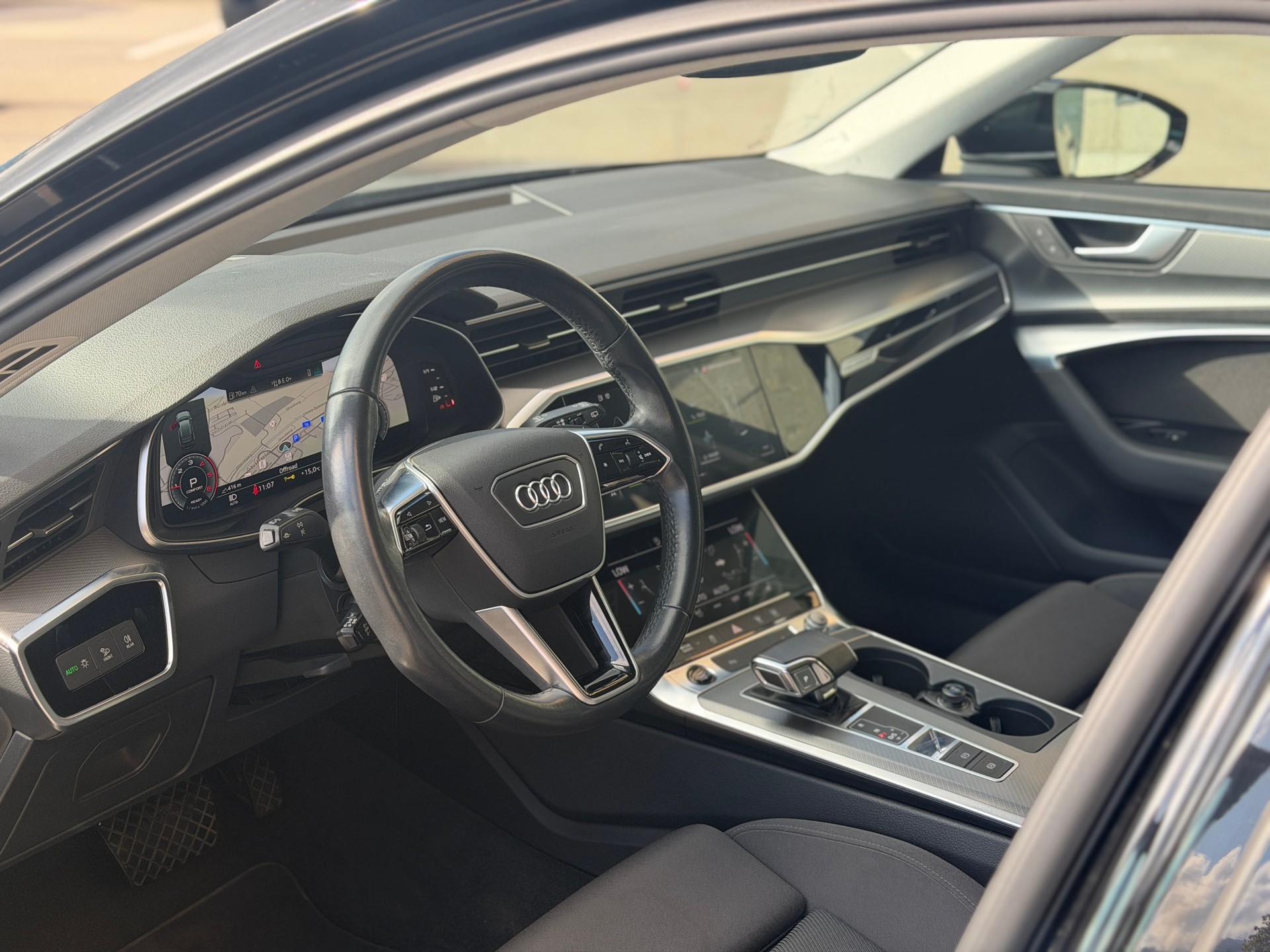 AUDI A6 Avant 45 TDI Sport quattro tiptronic-image-12