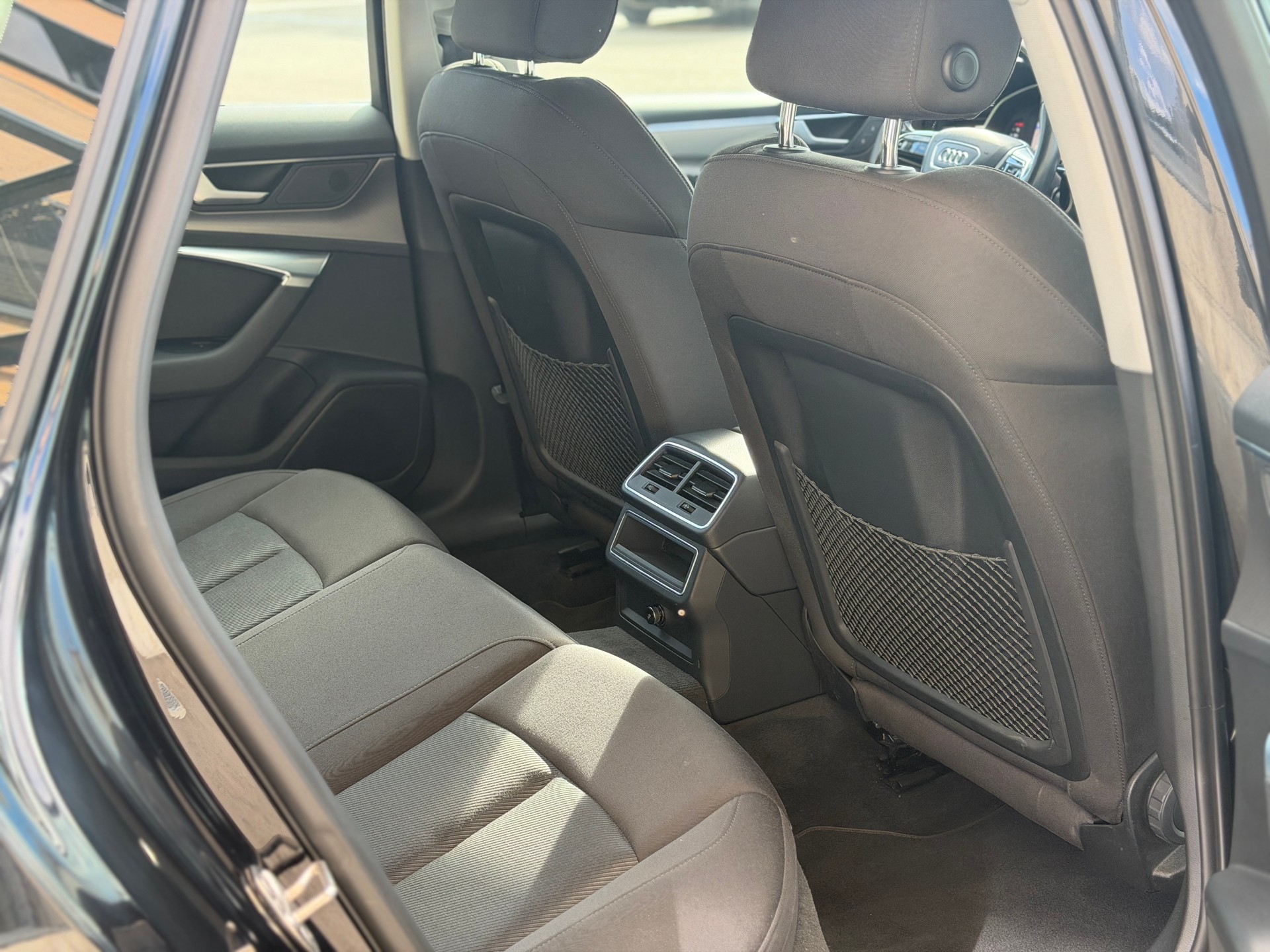 AUDI A6 Avant 45 TDI Sport quattro tiptronic-image-21