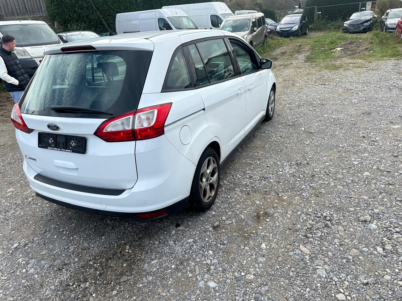 FORD Grand C-Max 2.0 TDCi Carving PowerShift-image-2