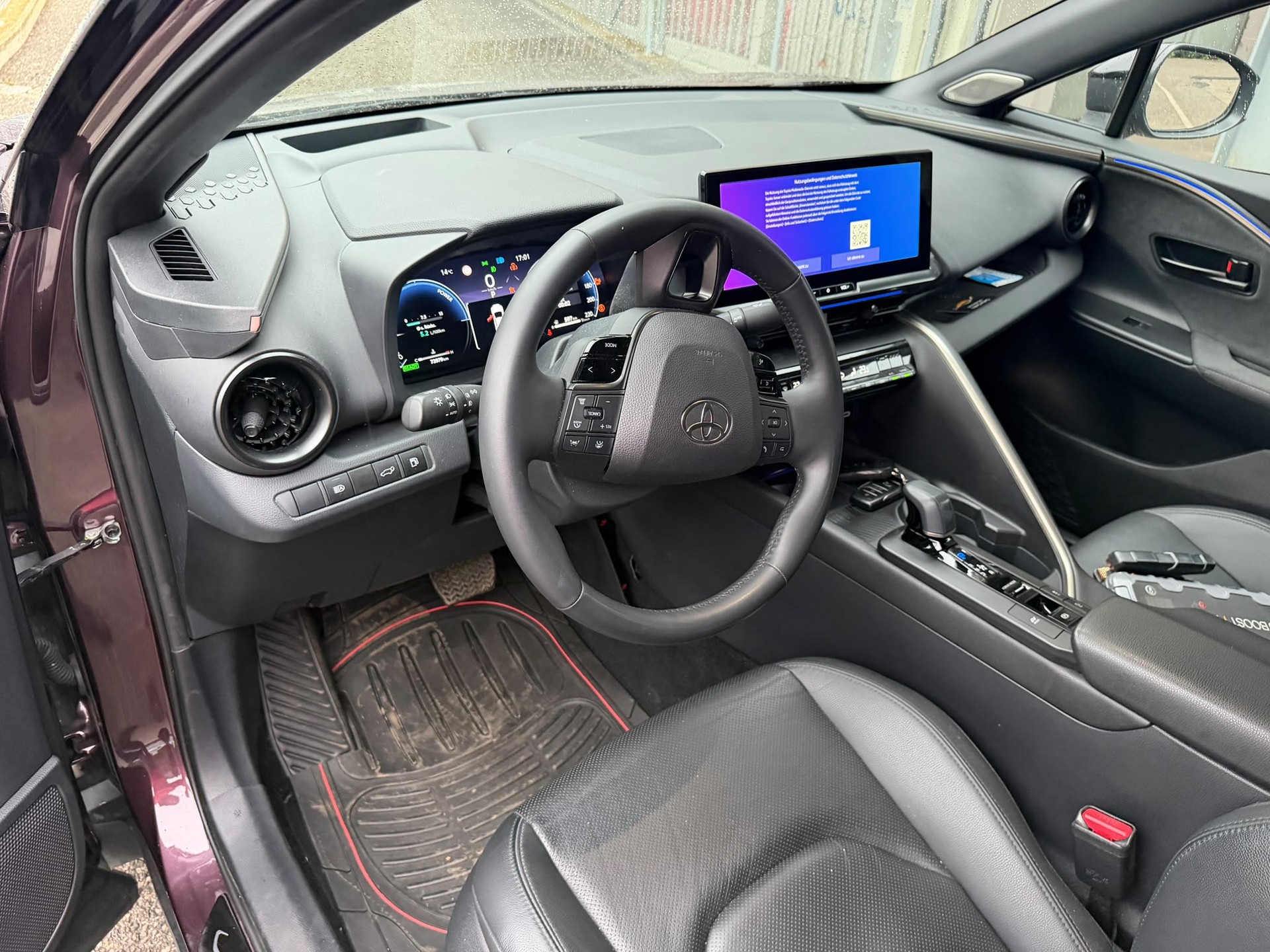 TOYOTA C-HR 2.0 PHEV CVT Style Premiere-image-11