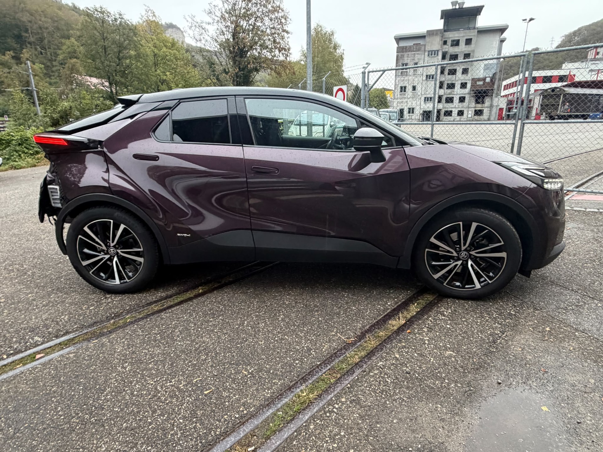 TOYOTA C-HR 2.0 PHEV CVT Style Premiere-image-7