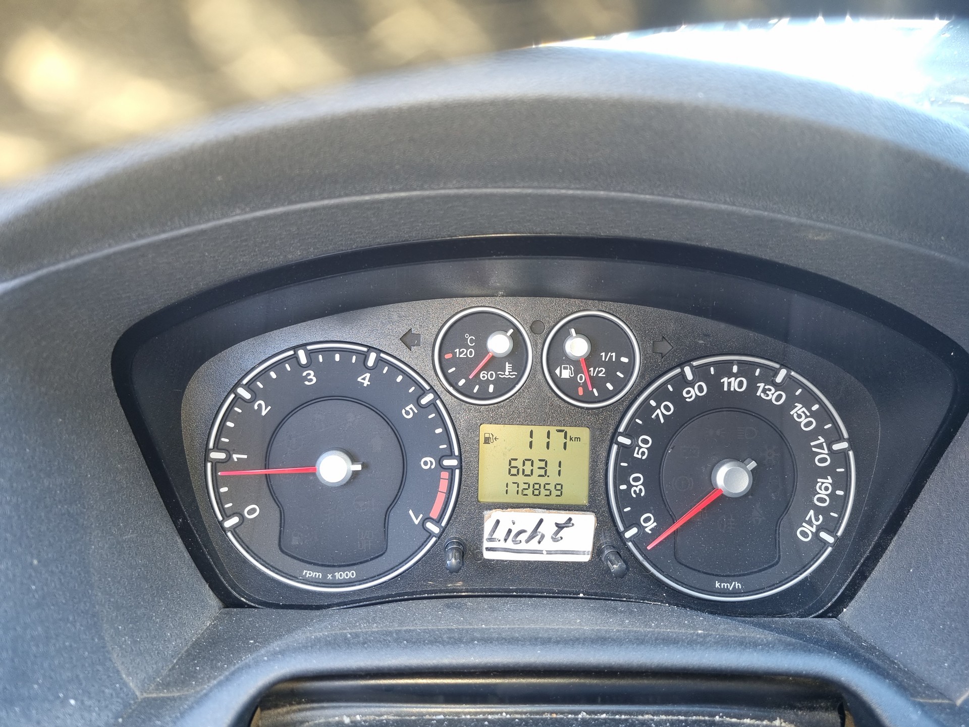 FORD Fusion 1.6 16V Trend-image-9