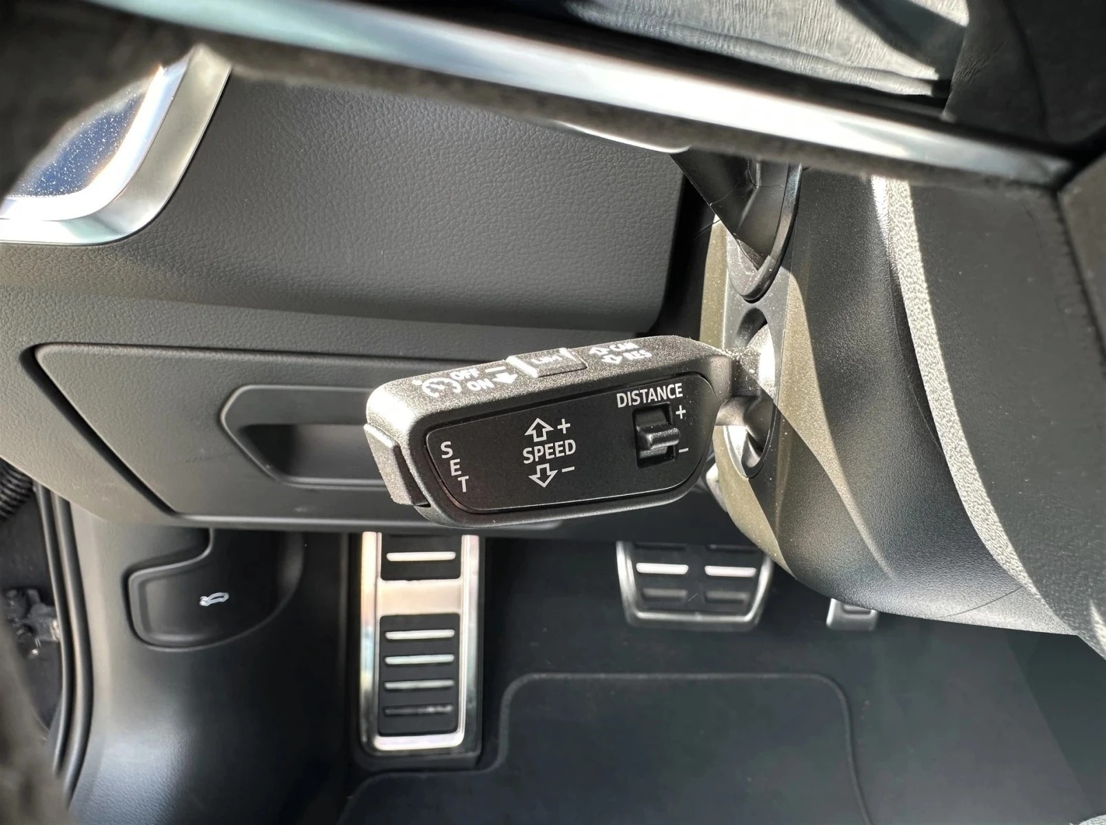 AUDI RS6 Avant 4.0 TFSI V8 Quattro / Keramik - Top Ausstattung-image-7