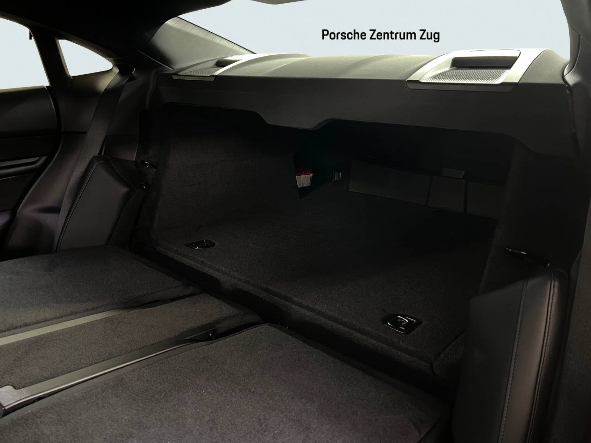 PORSCHE Taycan-image-24