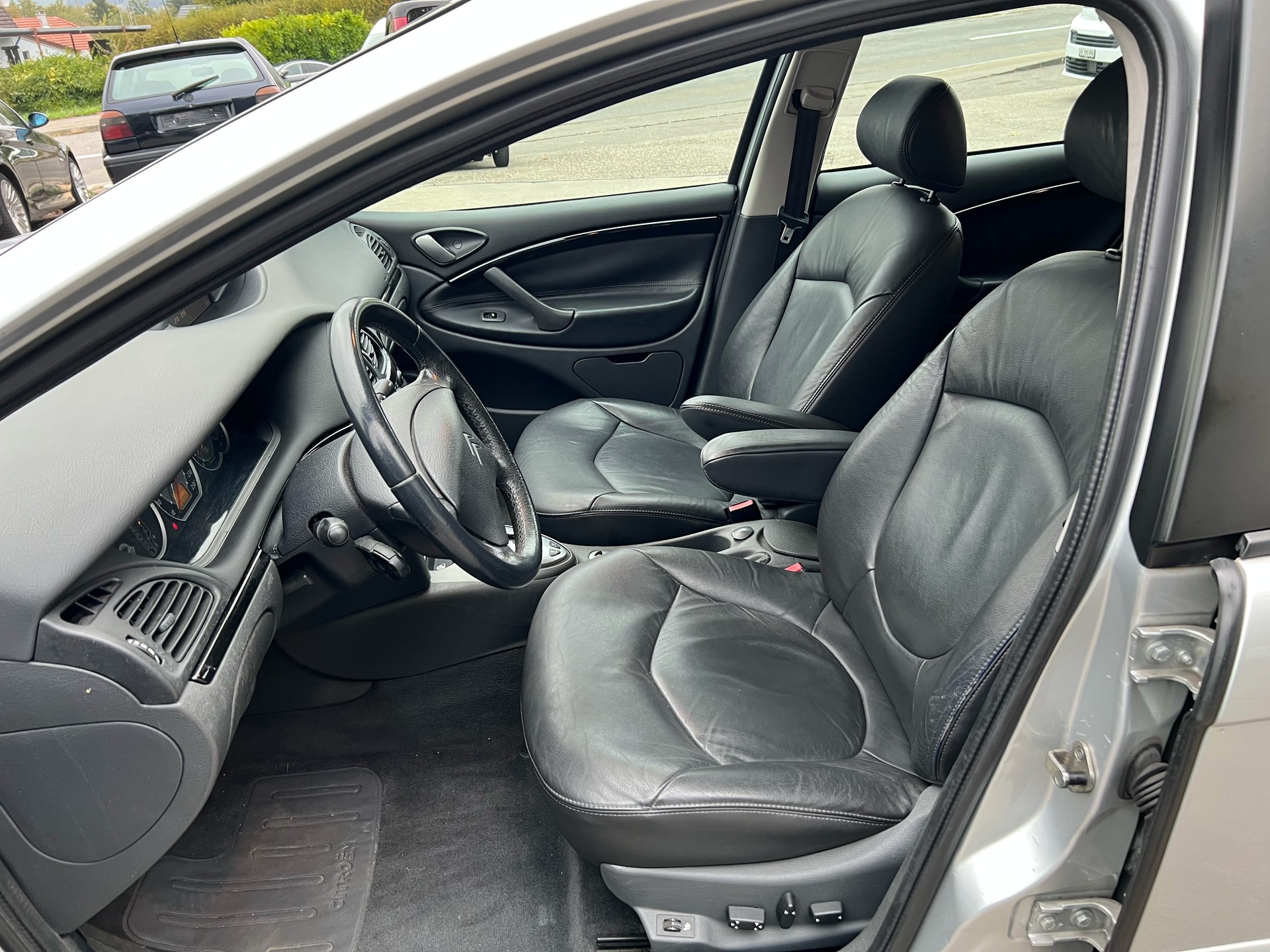 CITROEN C5 Berline 2.2 HDi Exclusive-image-8