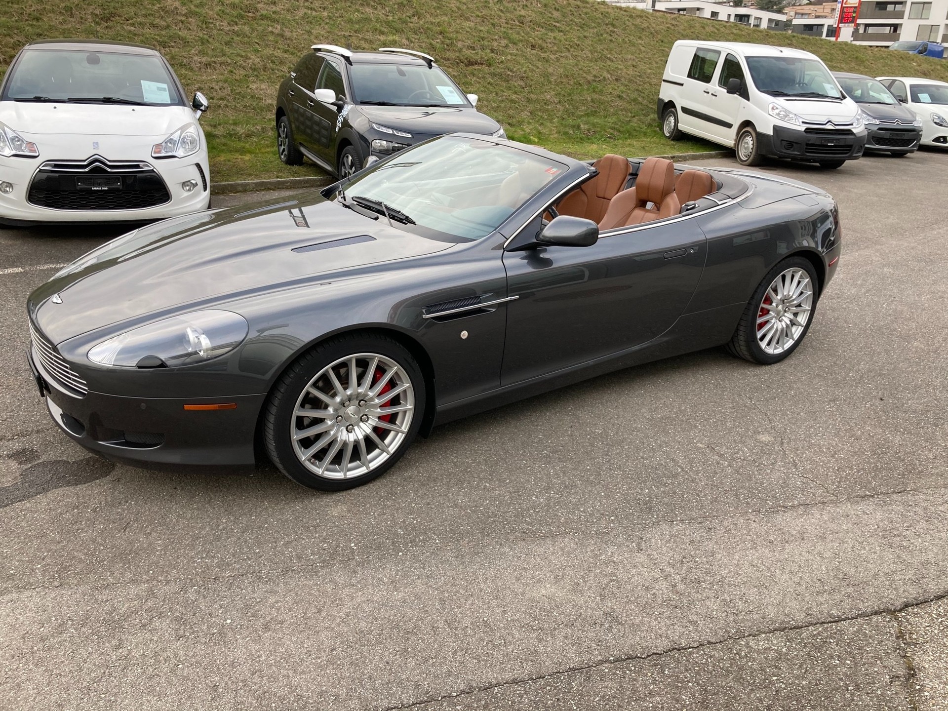 ASTON MARTIN DB9 Volante Touchtronic 2