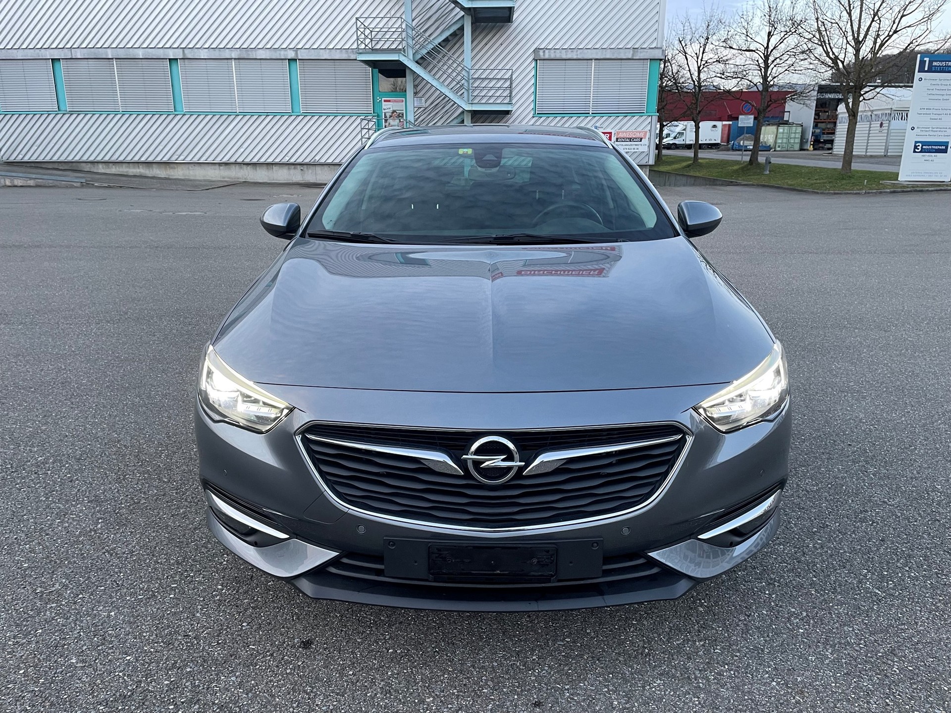 OPEL Insignia 1.6 CDTI Sports Tourer Excellence Automatic-image-3