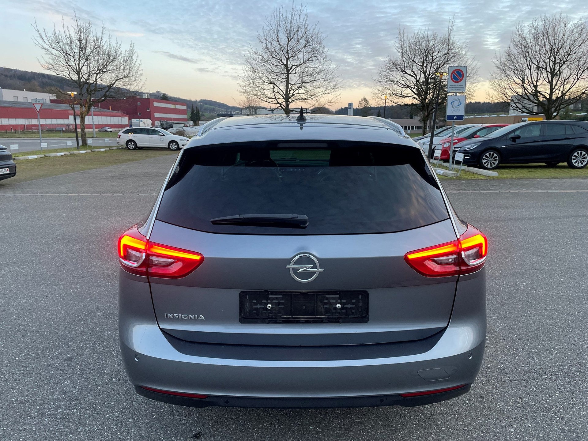 OPEL Insignia 1.6 CDTI Sports Tourer Excellence Automatic-image-5