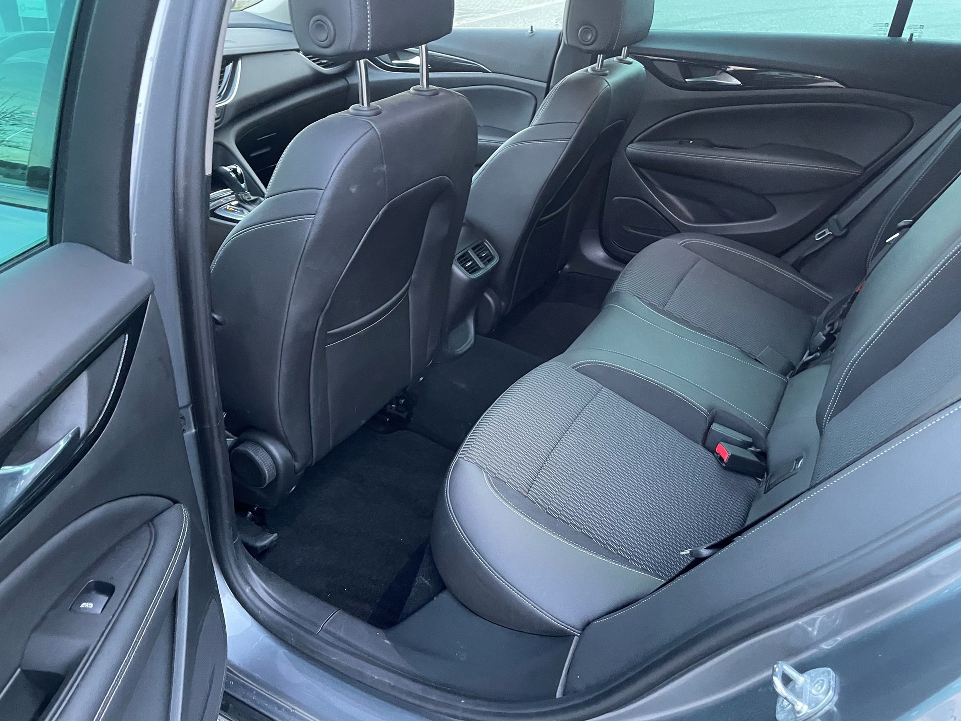OPEL Insignia 1.6 CDTI Sports Tourer Excellence Automatic-image-8