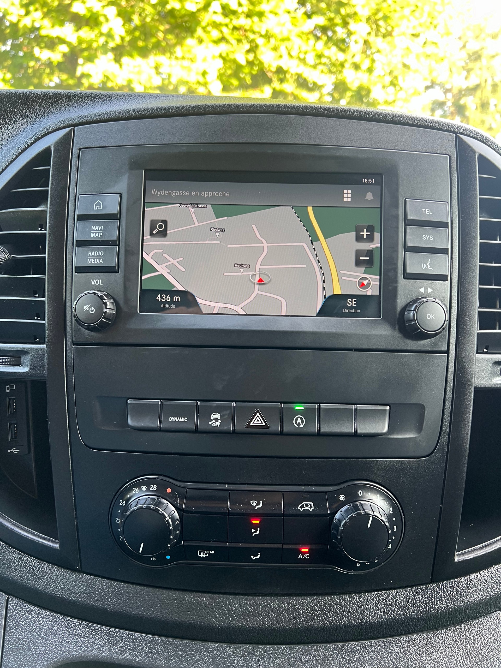 MERCEDES-BENZ Vito 119 CDI Lang 9G-Tronic 4M Base-image-9