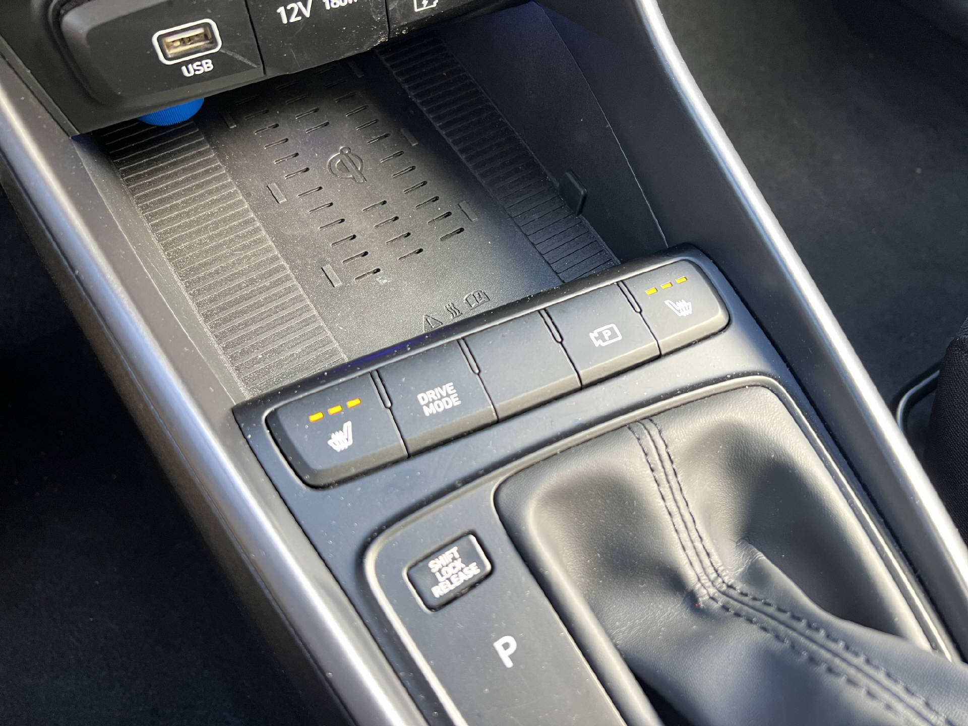 HYUNDAI Bayon 1.0 T-GDi Amplia-image-11