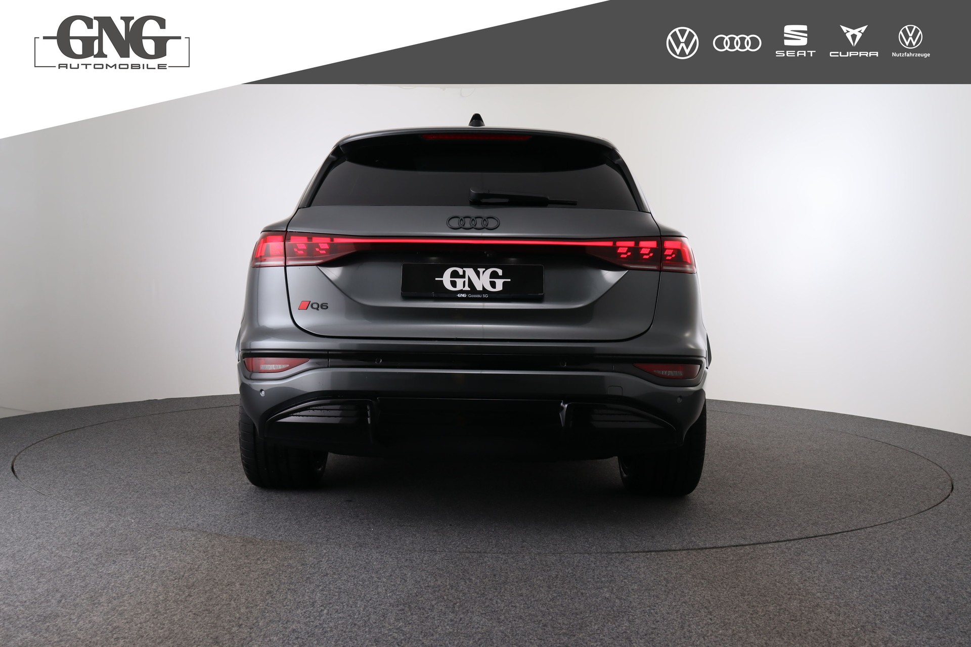 AUDI Q6 e-tron quattro-image-3